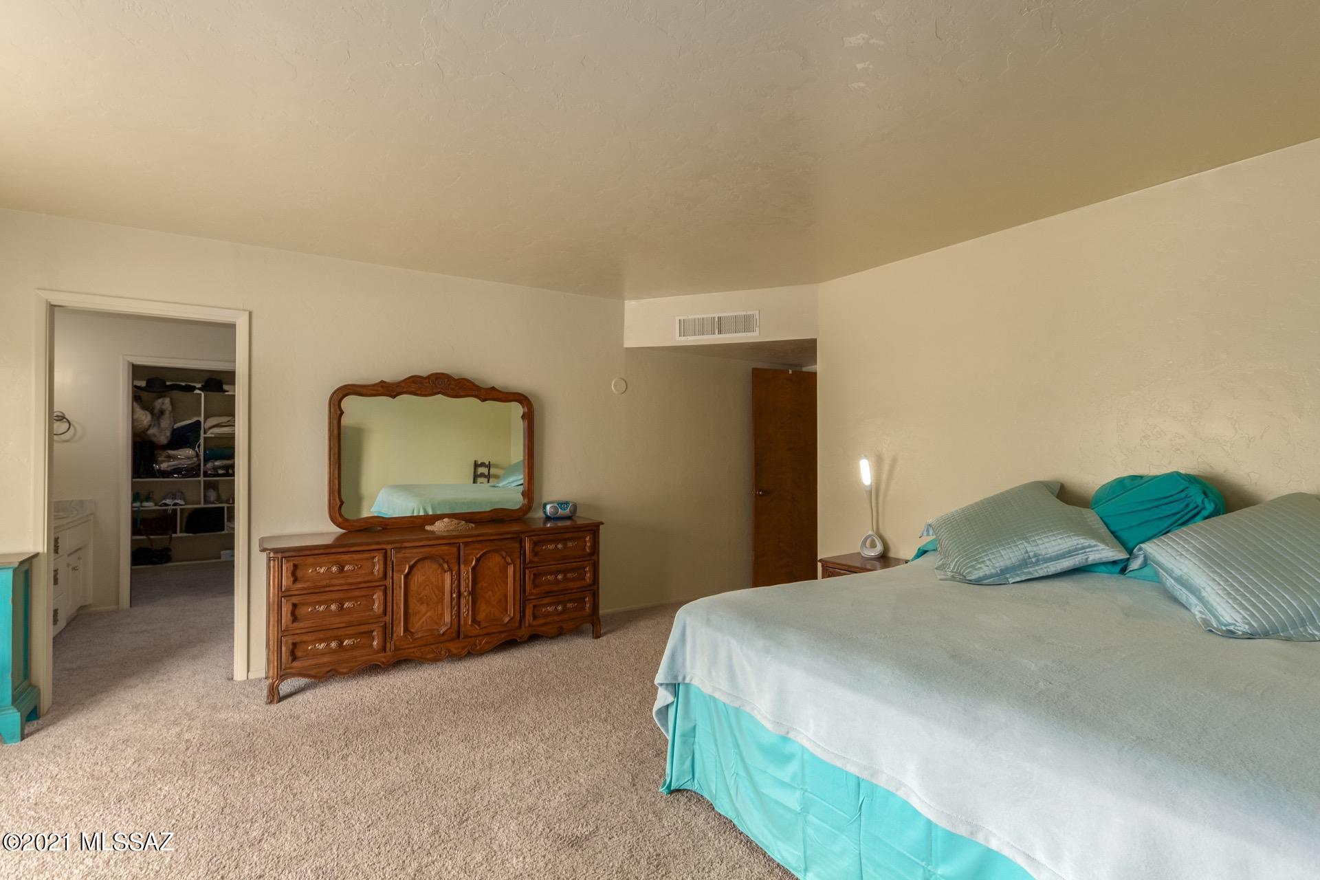 Tanque Verde Village - Residential