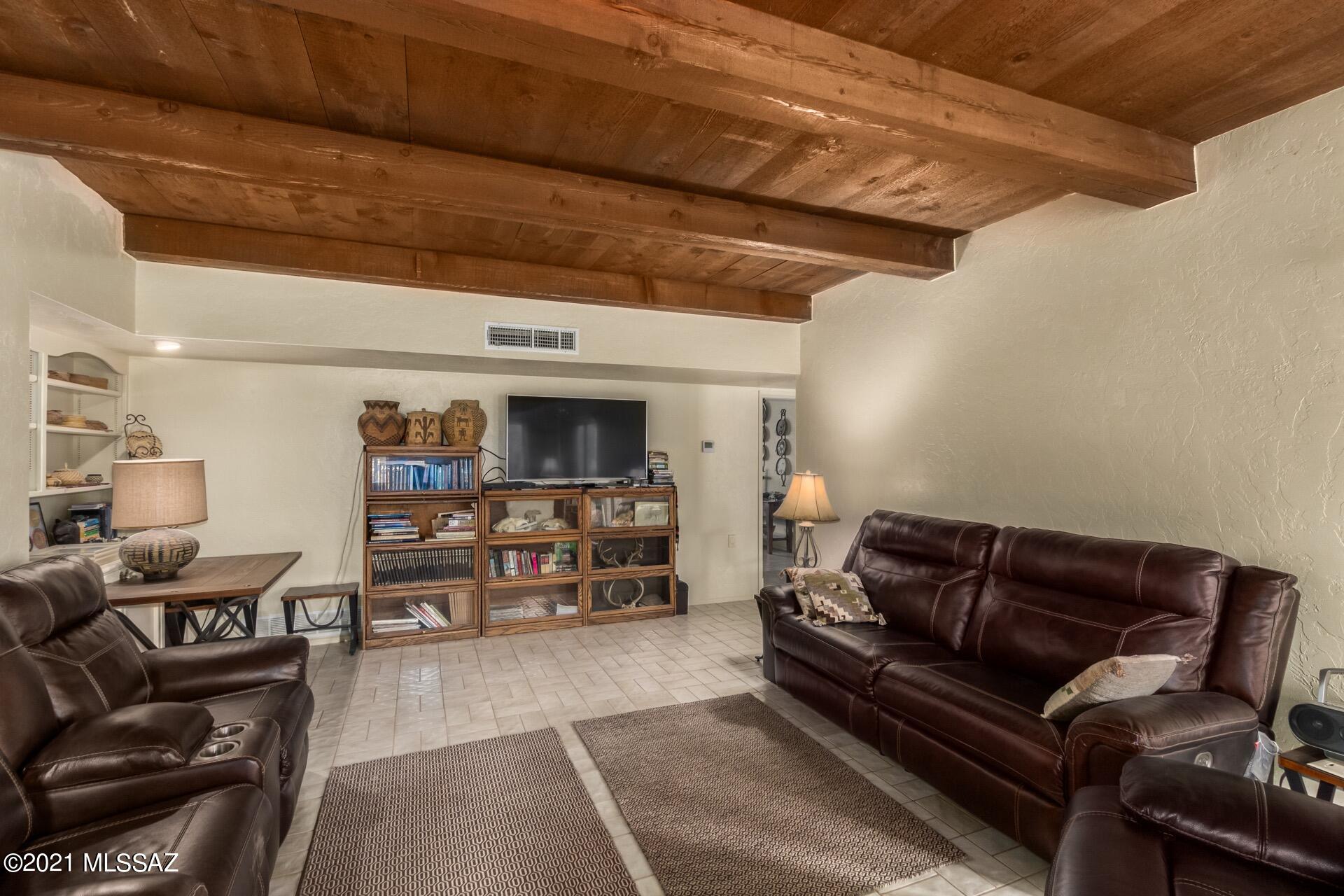 Tanque Verde Village - Residential