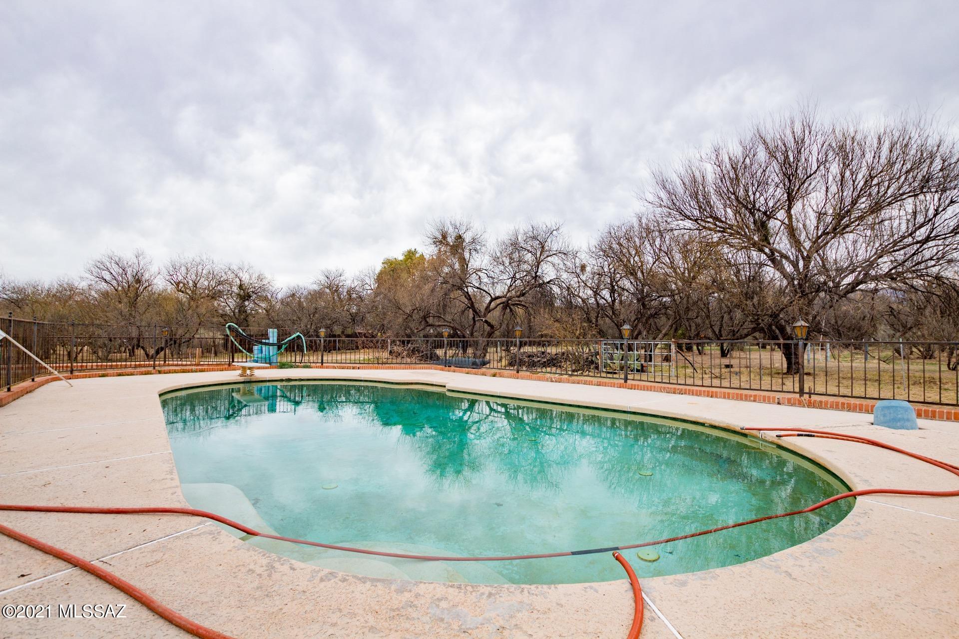 Tanque Verde Village - Residential
