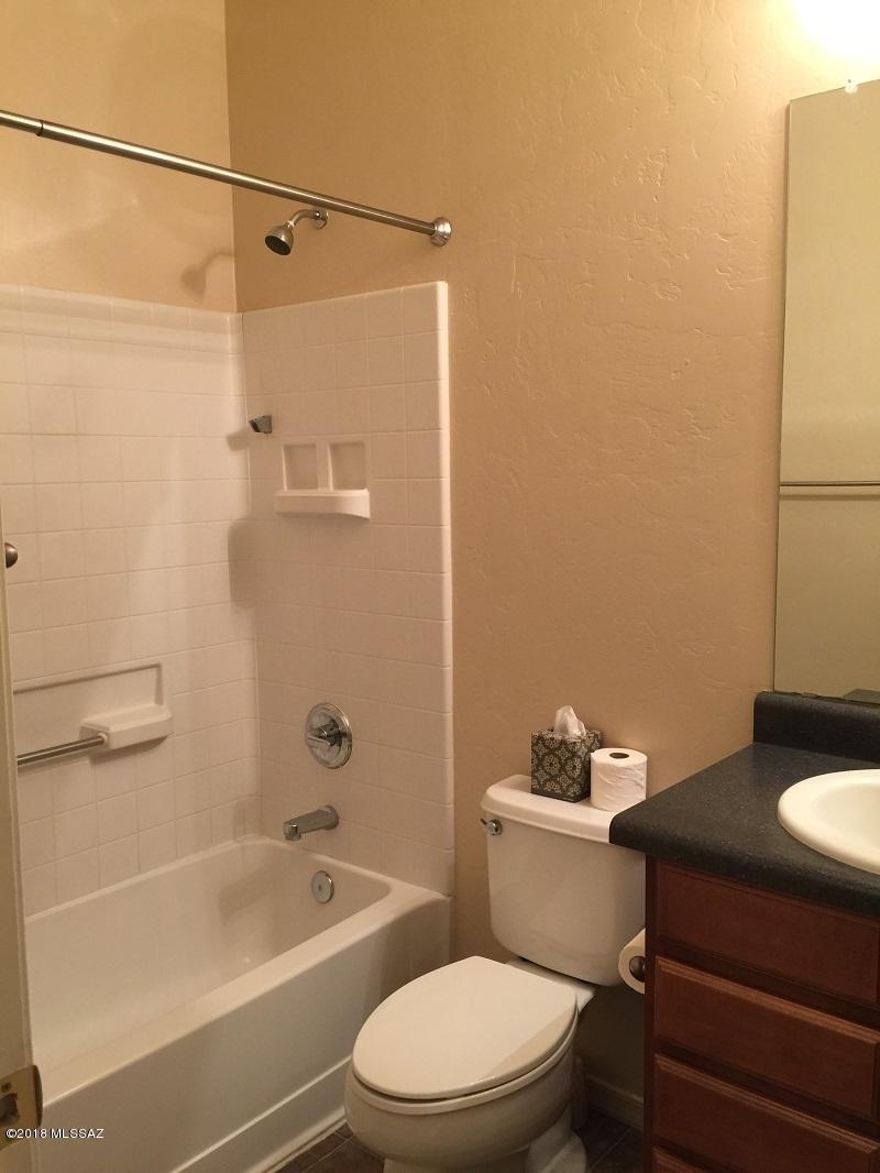 Hartman Vistas-(1-353) - Residential Lease