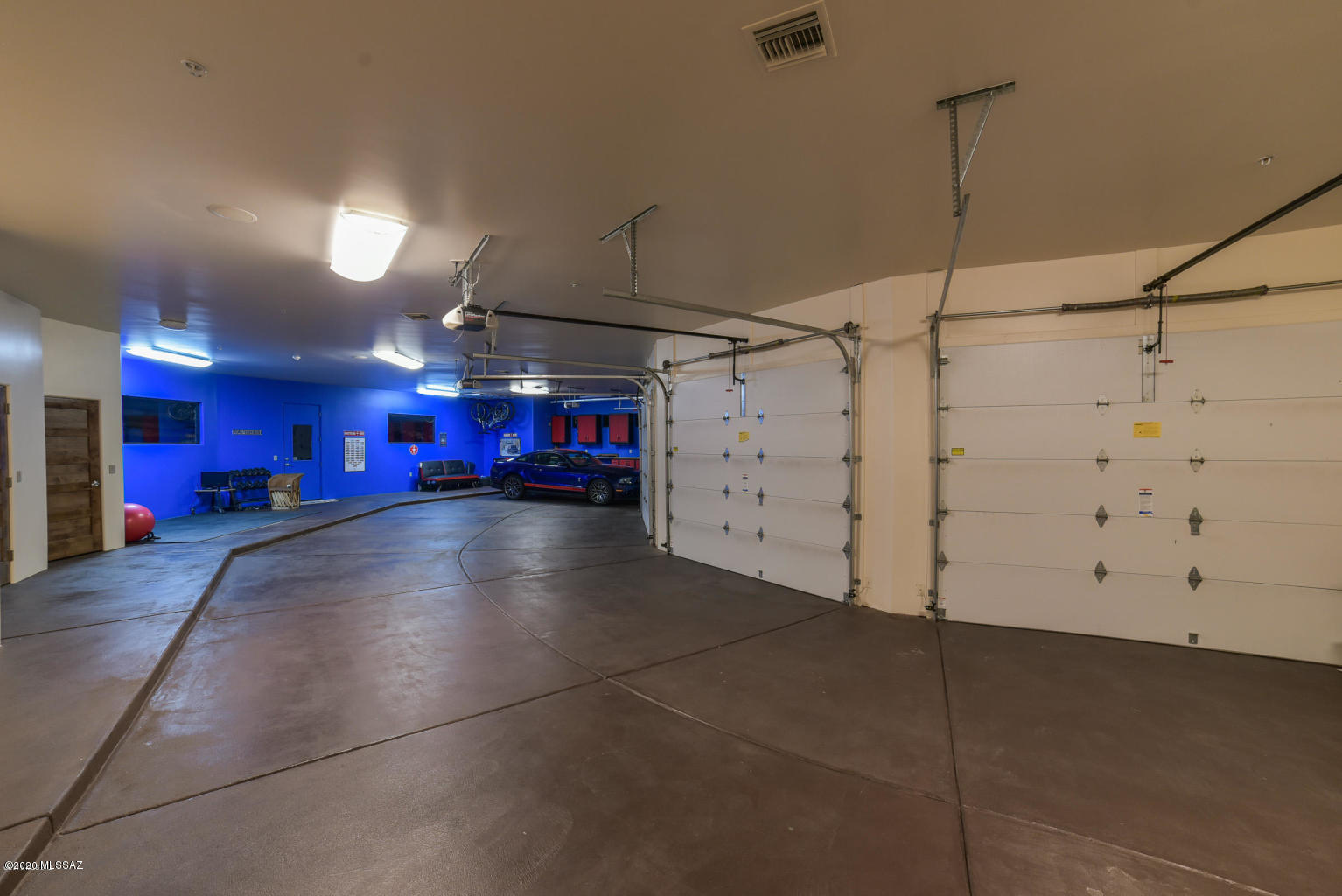 T Bench Bar (1-8) - Residential