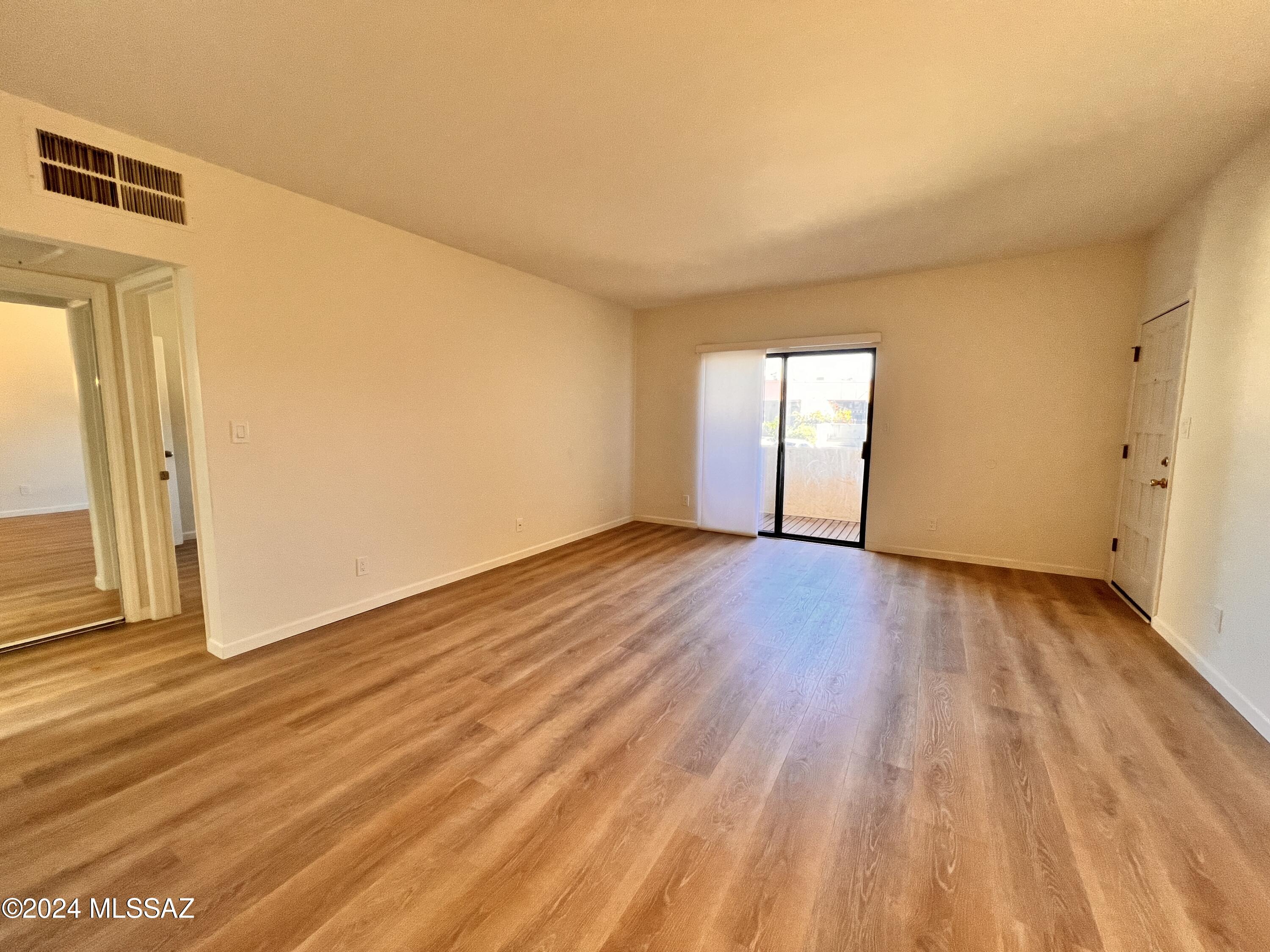 5500 N Valley View Road 231