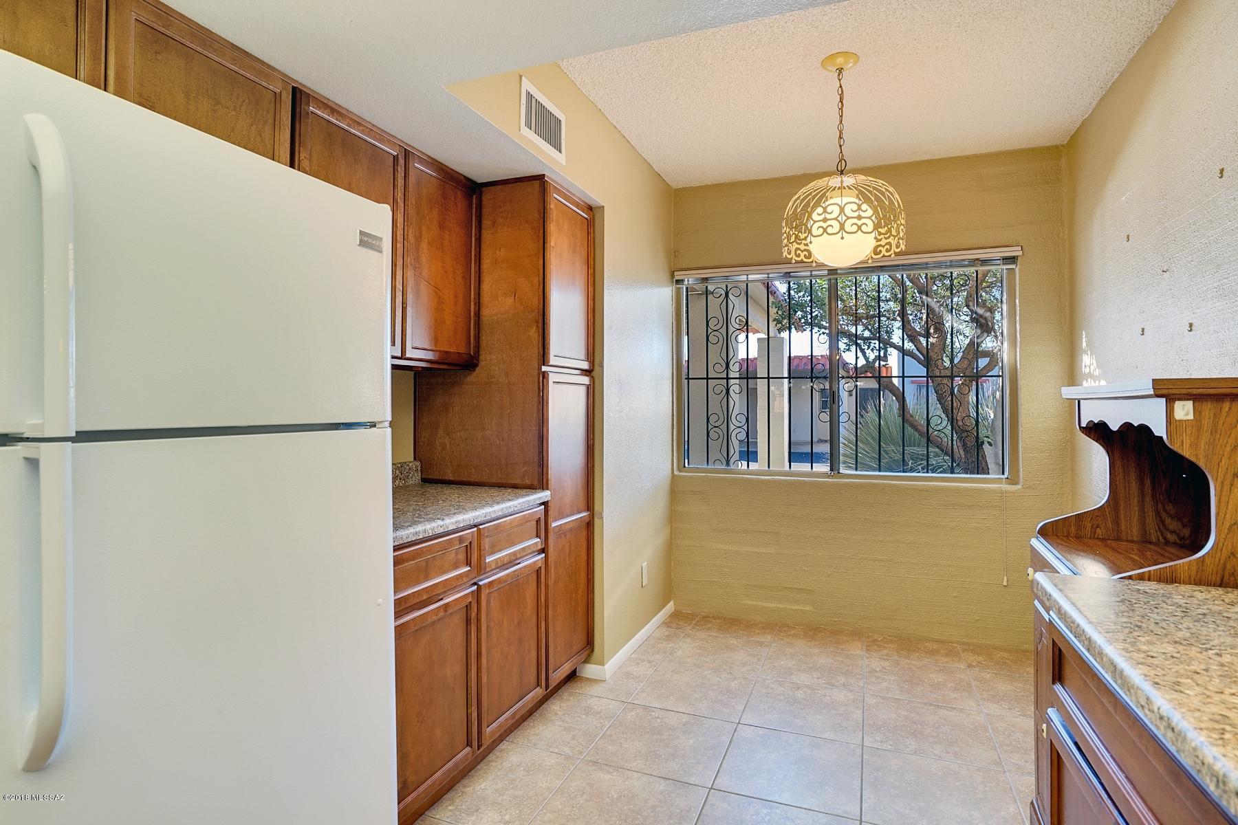 Tucson Prince Townhouses - Residential