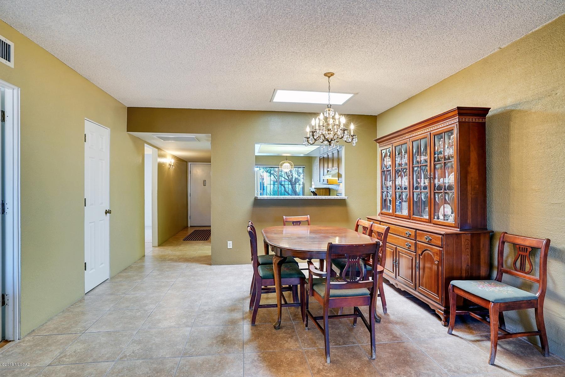 Tucson Prince Townhouses - Residential