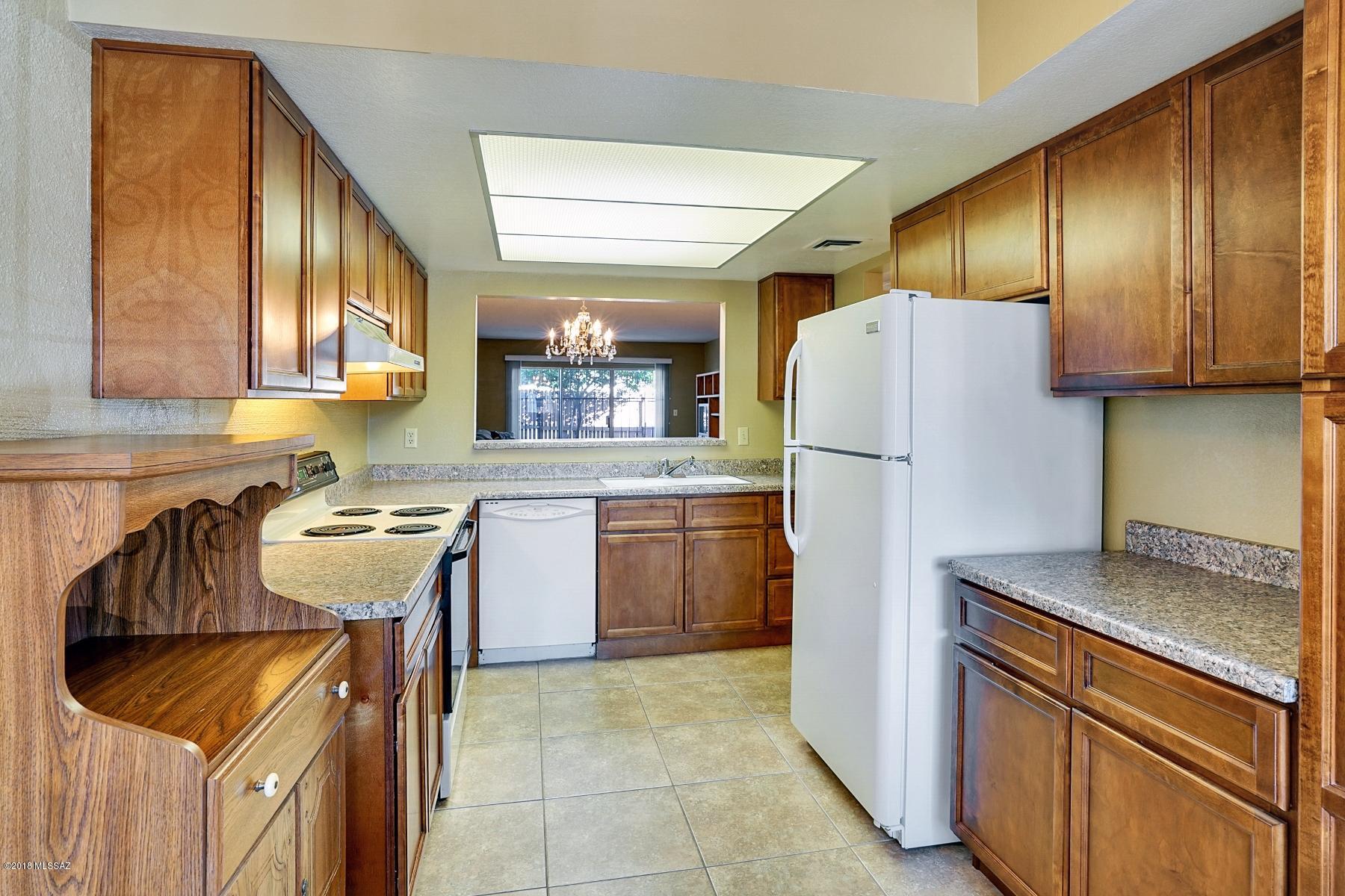 Tucson Prince Townhouses - Residential