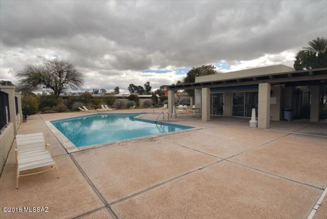 Tucson Prince Townhouses - Residential