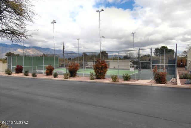 Tucson Prince Townhouses - Residential