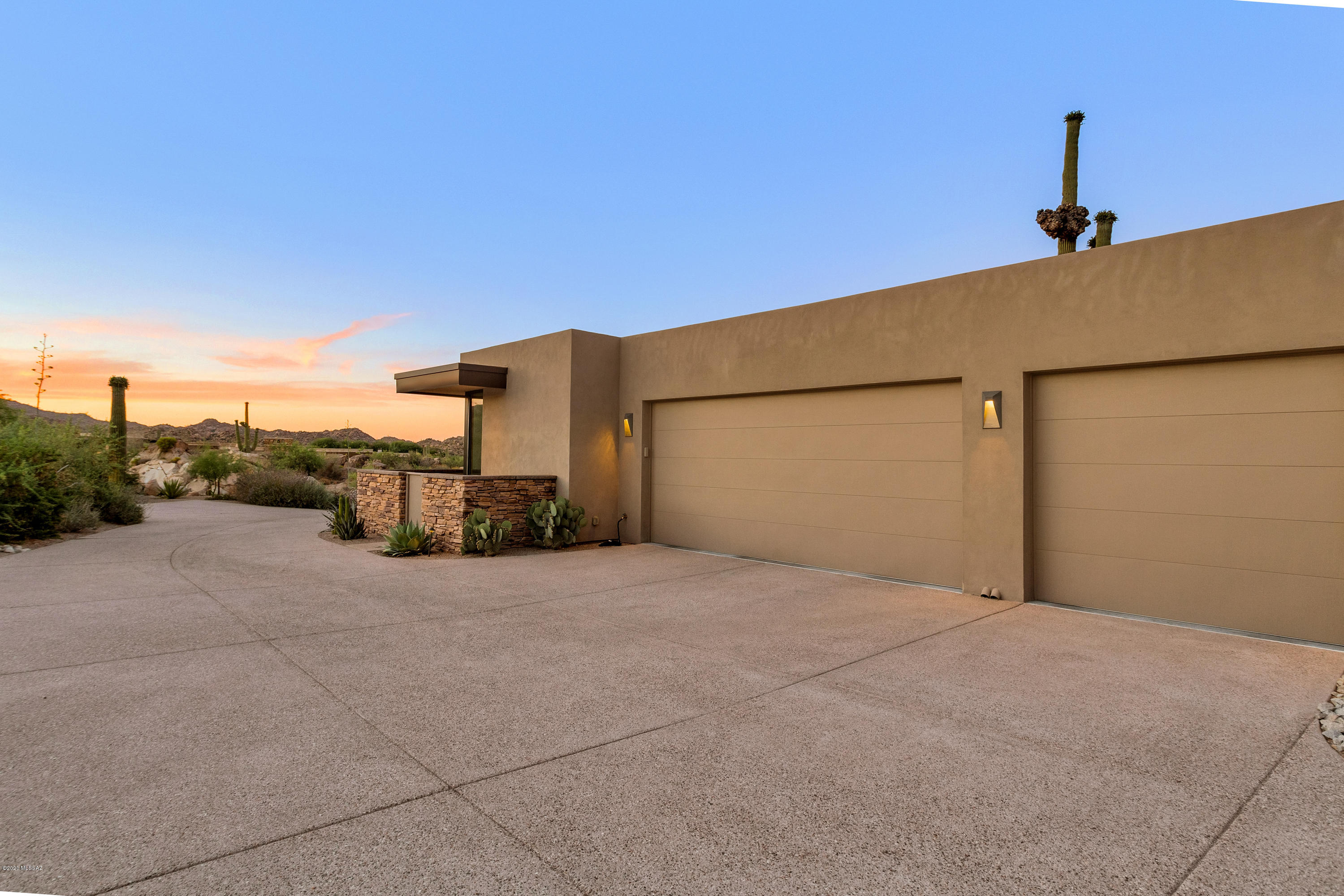 Stone Canyon IV - Residential