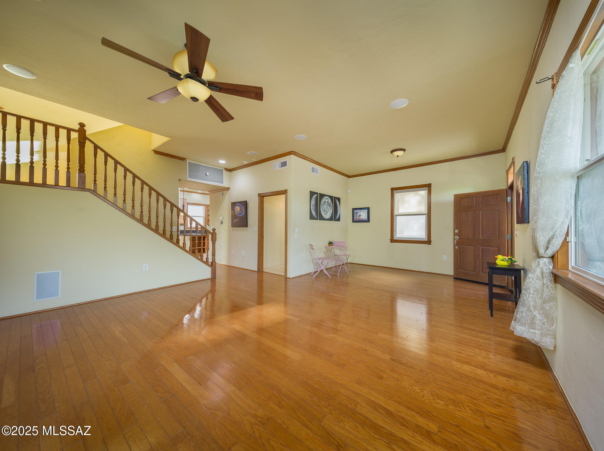465 E Downtown Street
