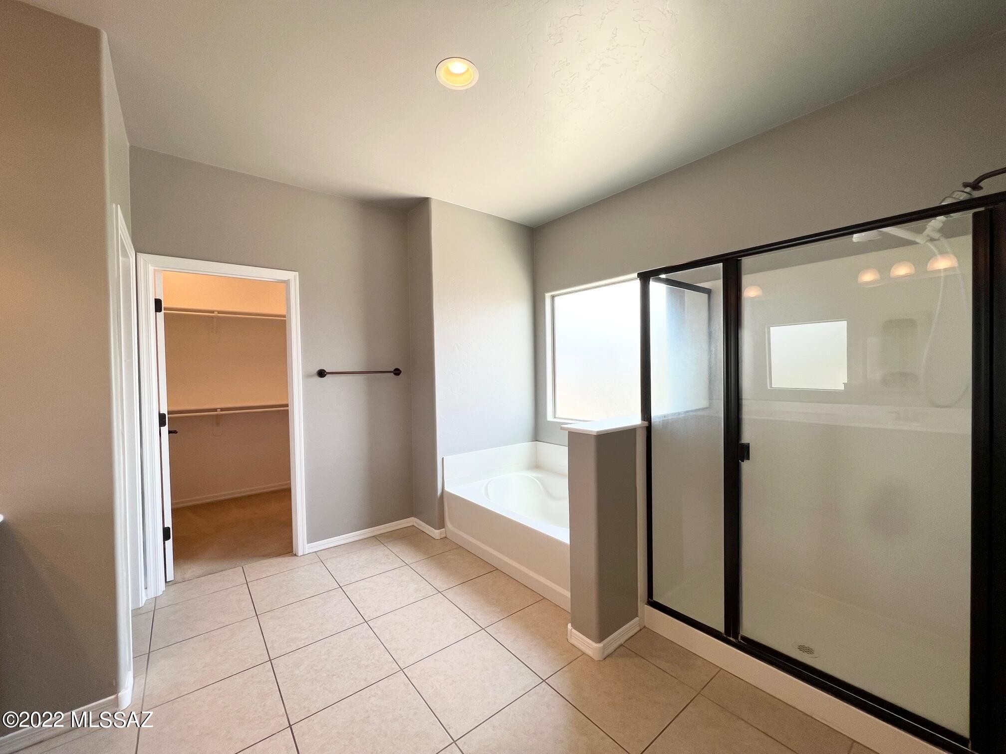 Countryside Manor (1-52) - Residential