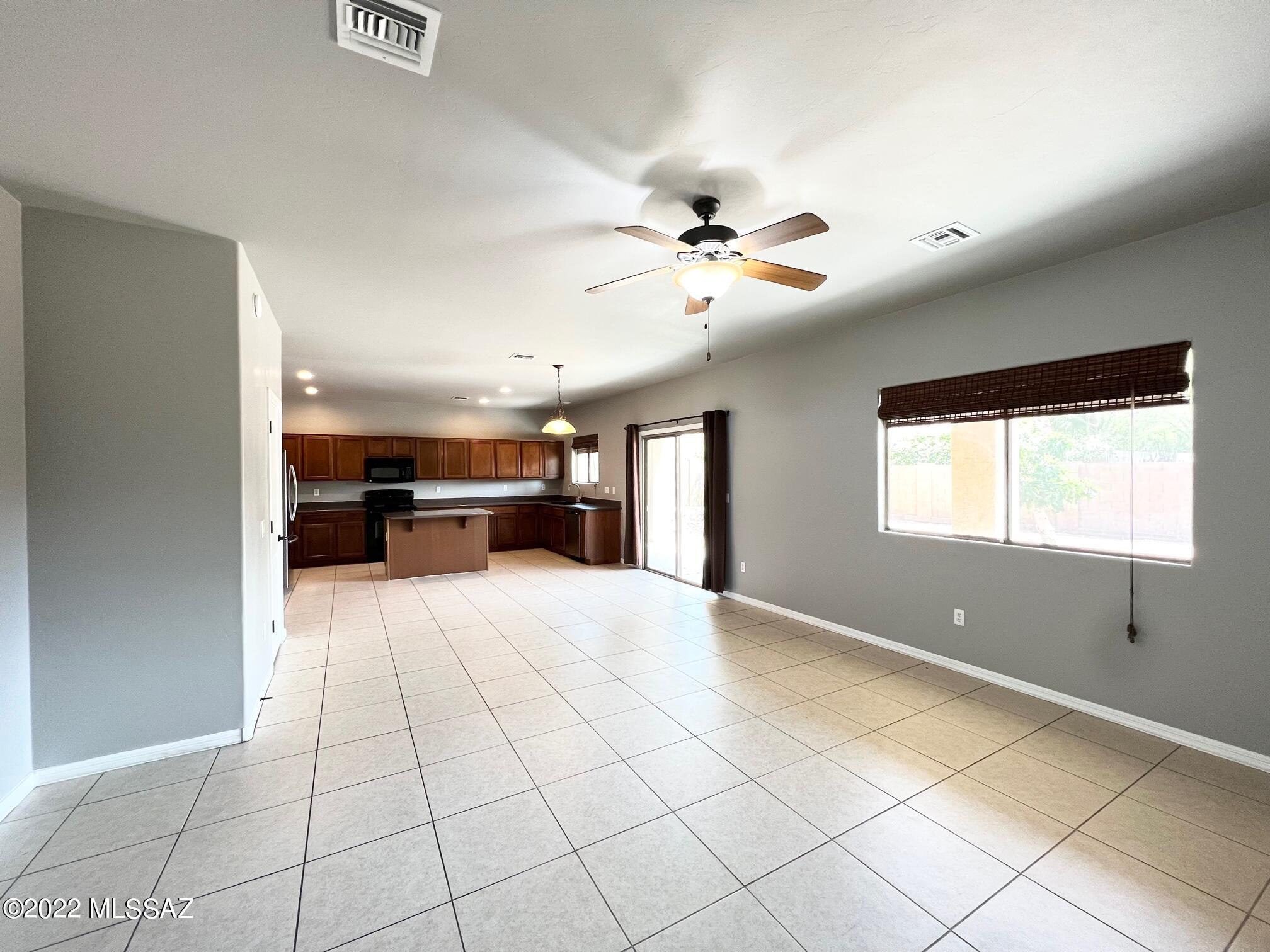 Countryside Manor (1-52) - Residential