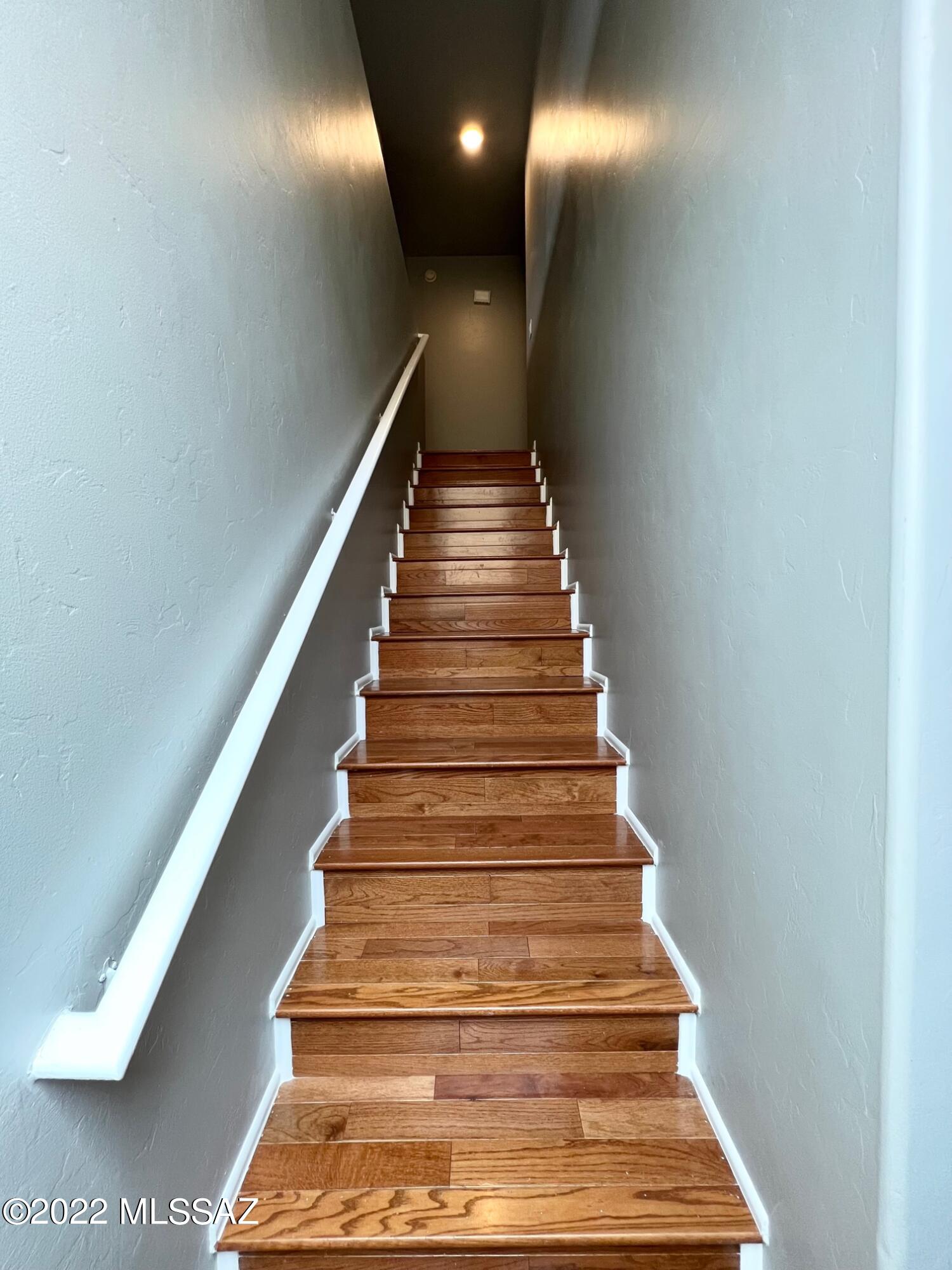 Countryside Manor (1-52) - Residential