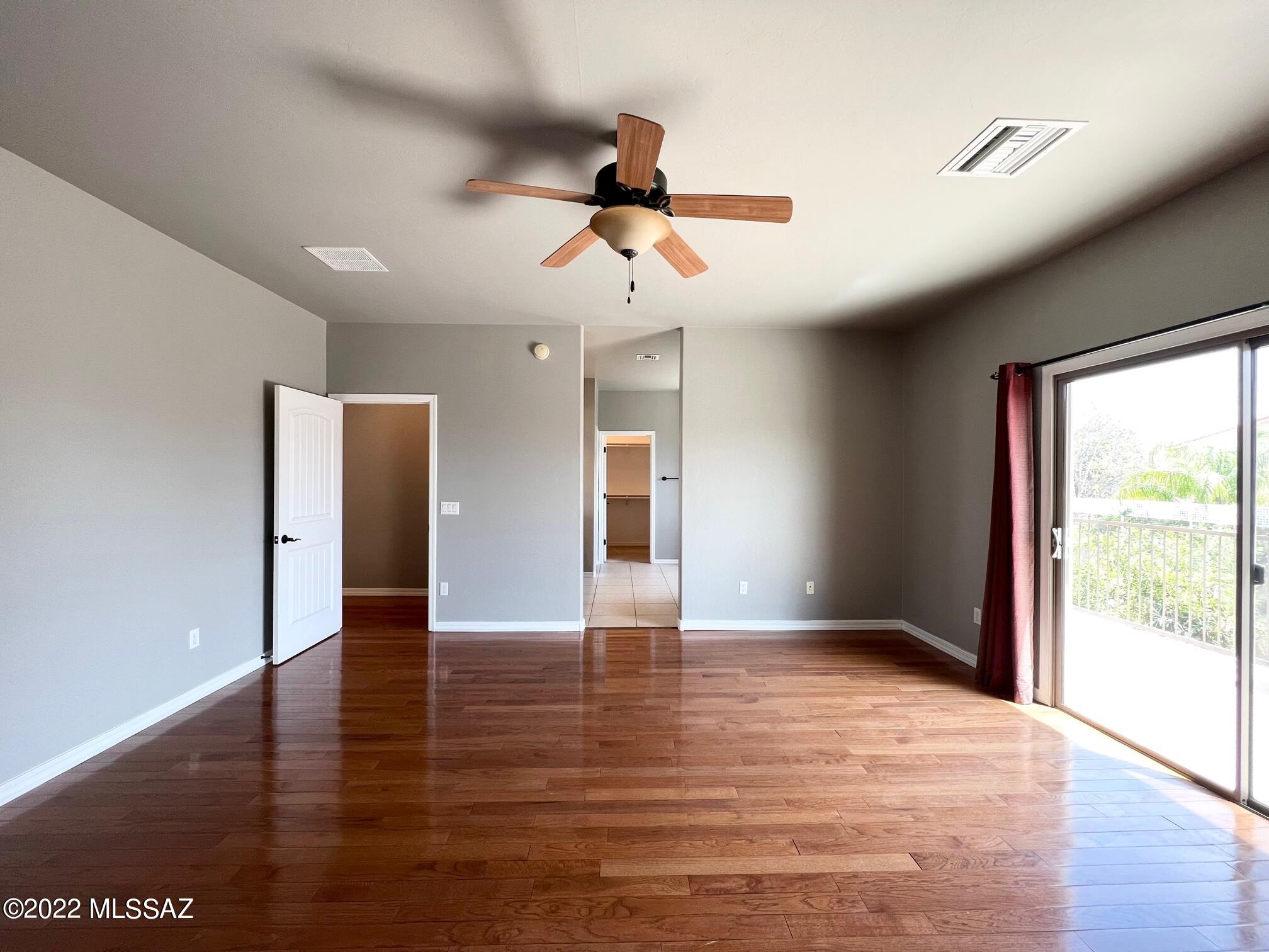 Countryside Manor (1-52) - Residential