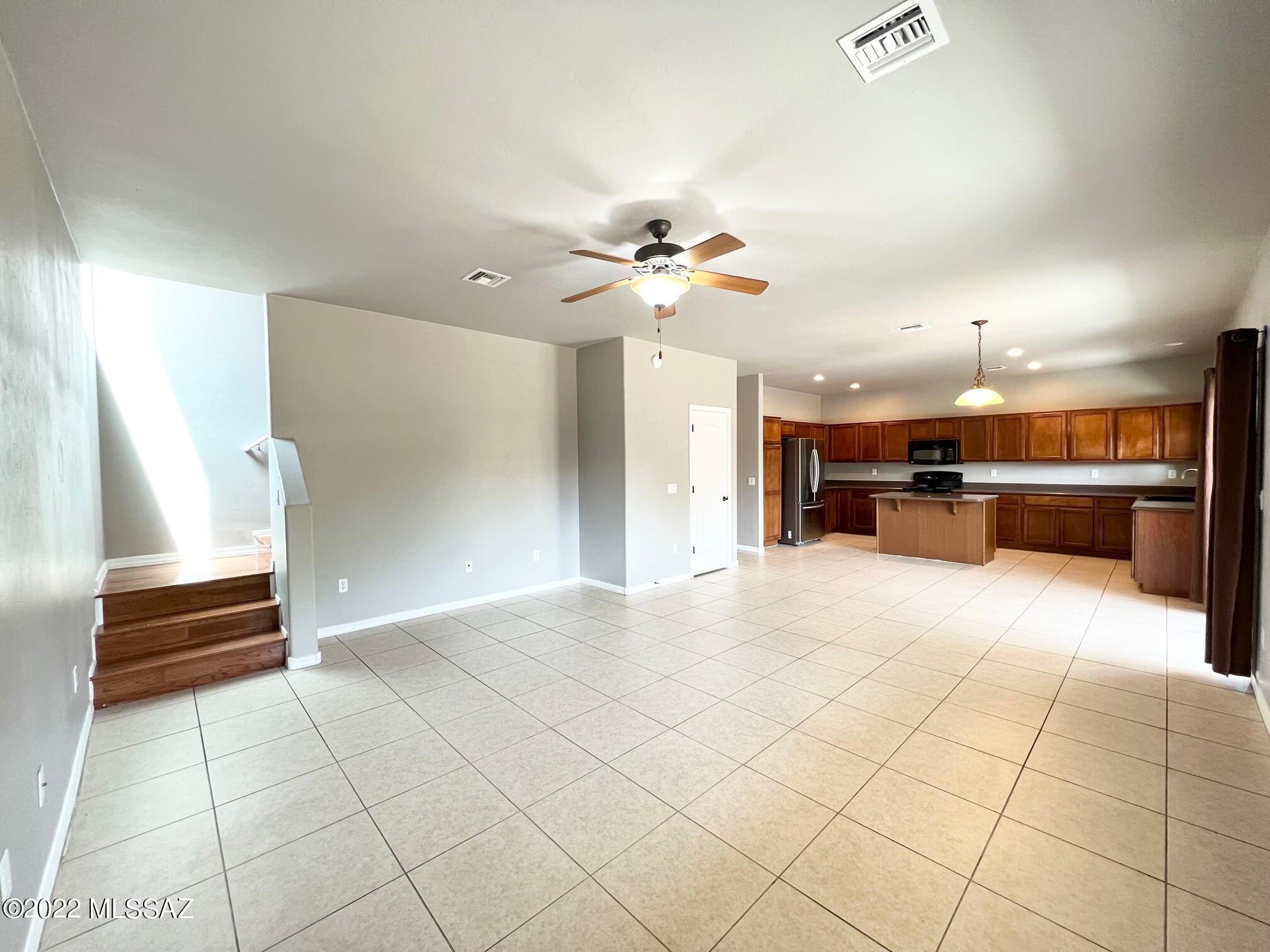 Countryside Manor (1-52) - Residential