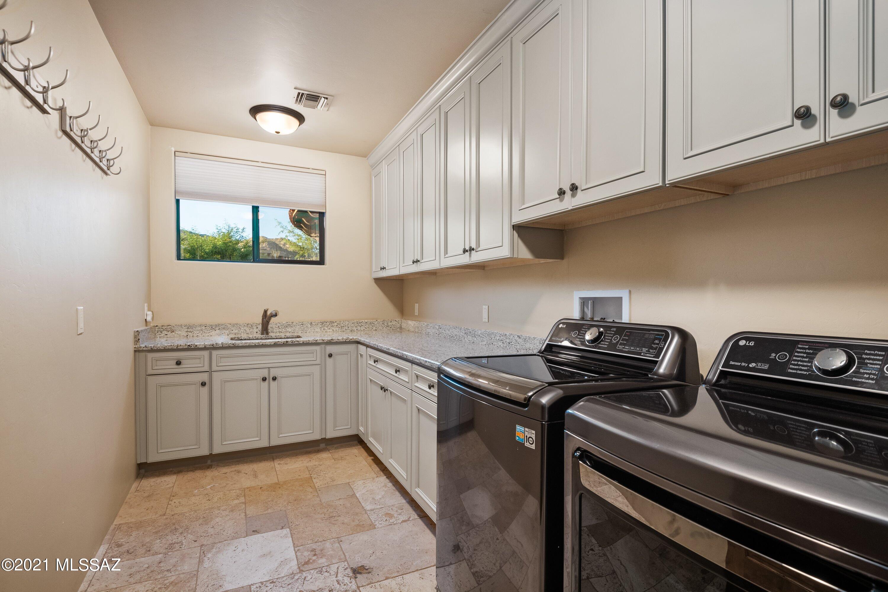 Stone Canyon III - Residential