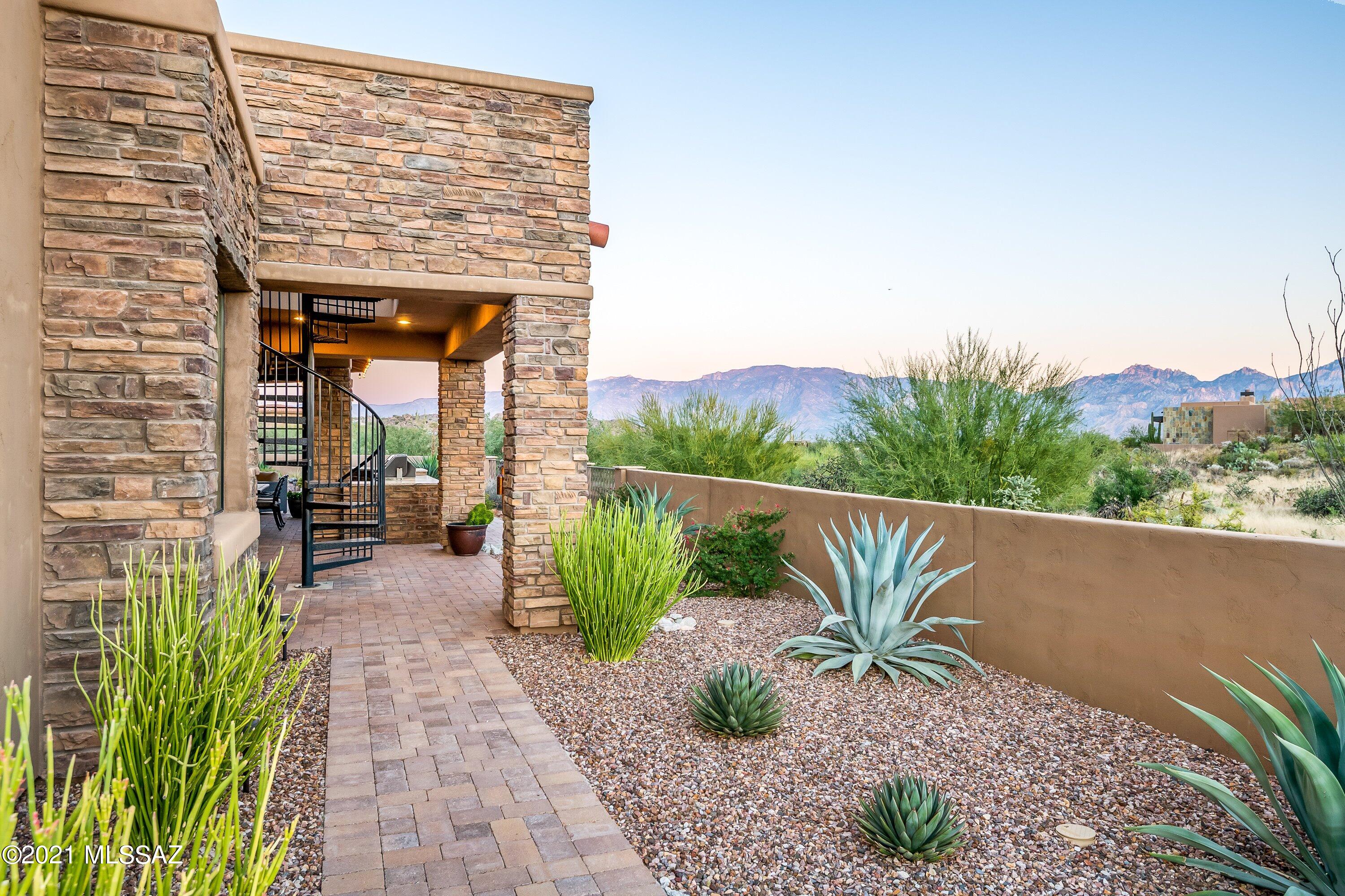 Stone Canyon III - Residential
