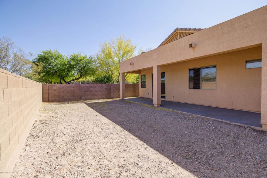 Spacious 3 bedroom and 2 bath Richmond America model home in Rancho Del Lago. This home is what you are looking for, all the appliances including washer & dryer. Close to school and community park. Call today to schedule a showing.