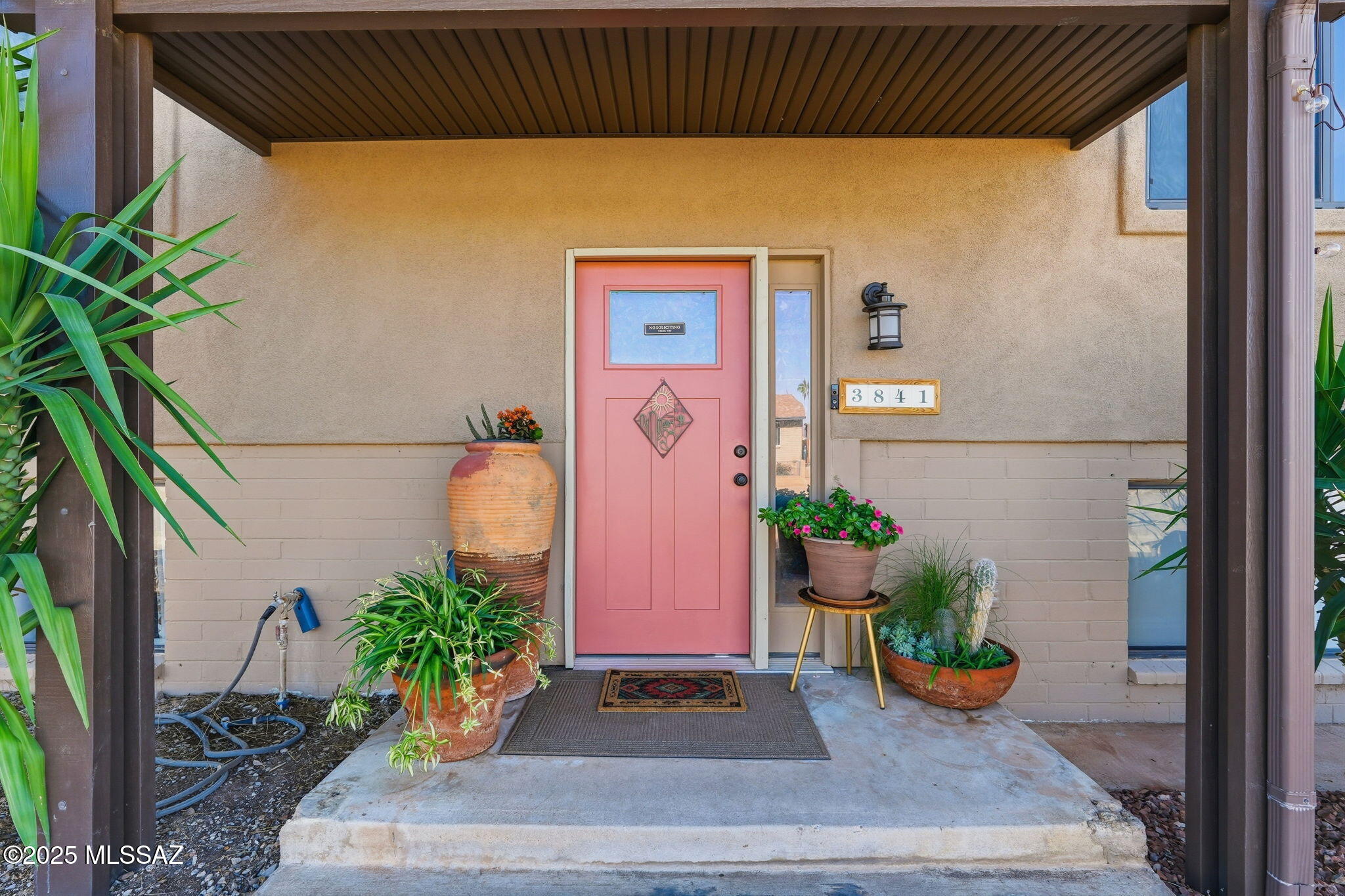 3841 W Red Wing Street