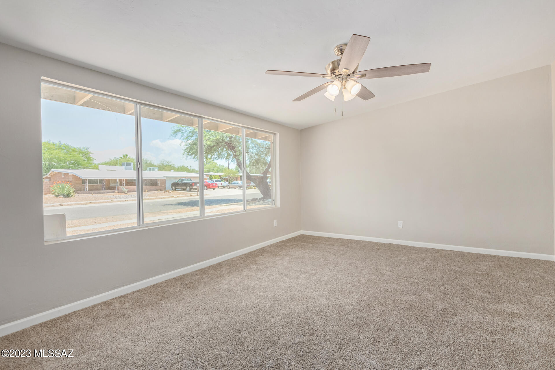 Manana Grande - Residential