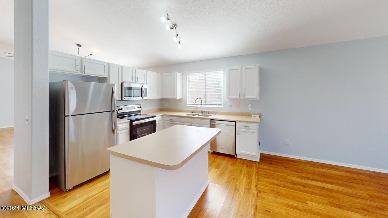 Wilmot Vista II (1-145) - Residential Lease
