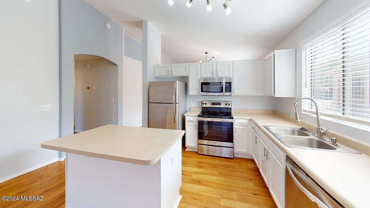 Wilmot Vista II (1-145) - Residential Lease