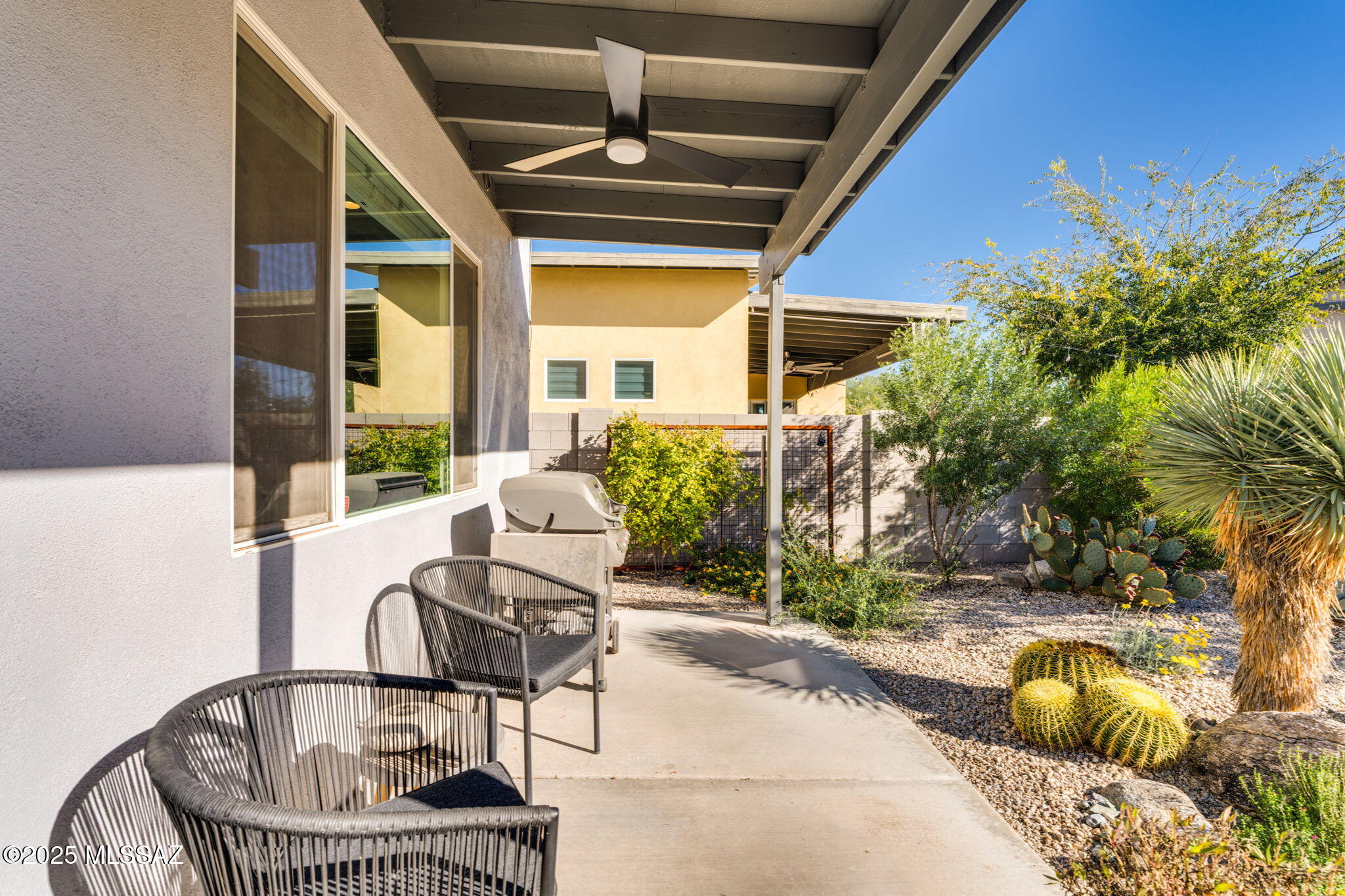 Elementary Place SQ20163230723 - Residential