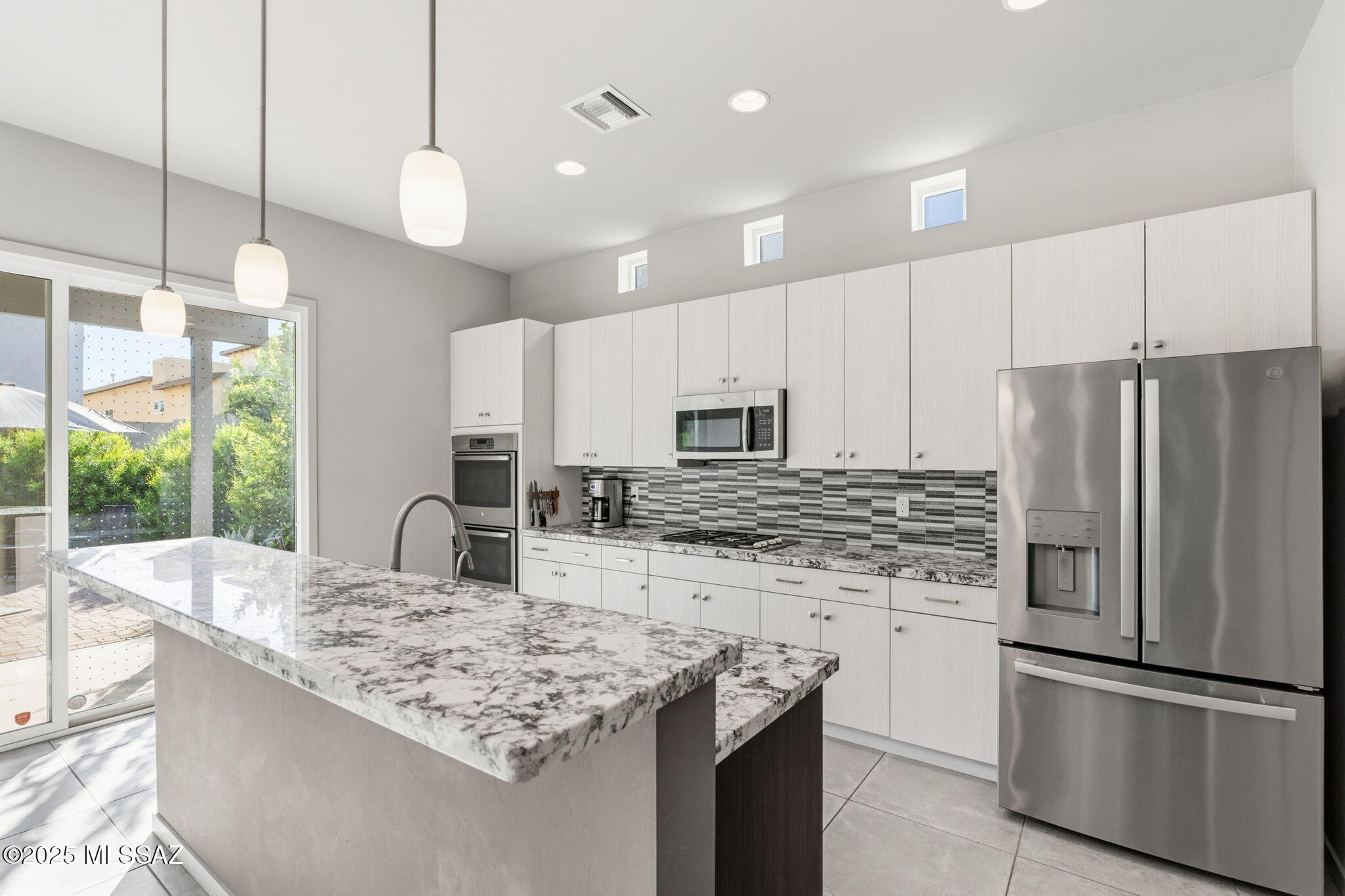 Elementary Place SQ20163230723 - Residential