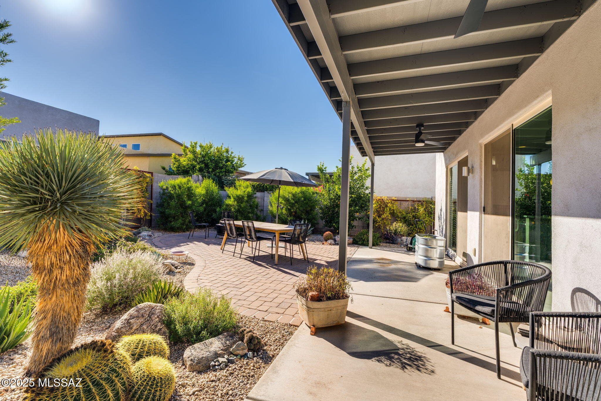 Elementary Place SQ20163230723 - Residential