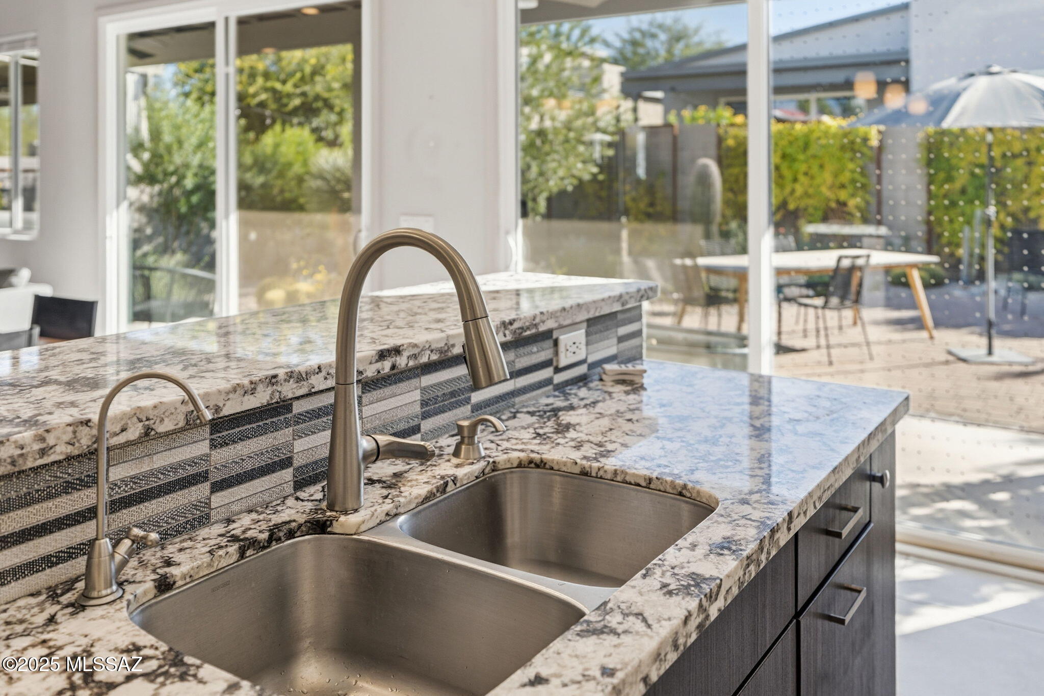 Elementary Place SQ20163230723 - Residential