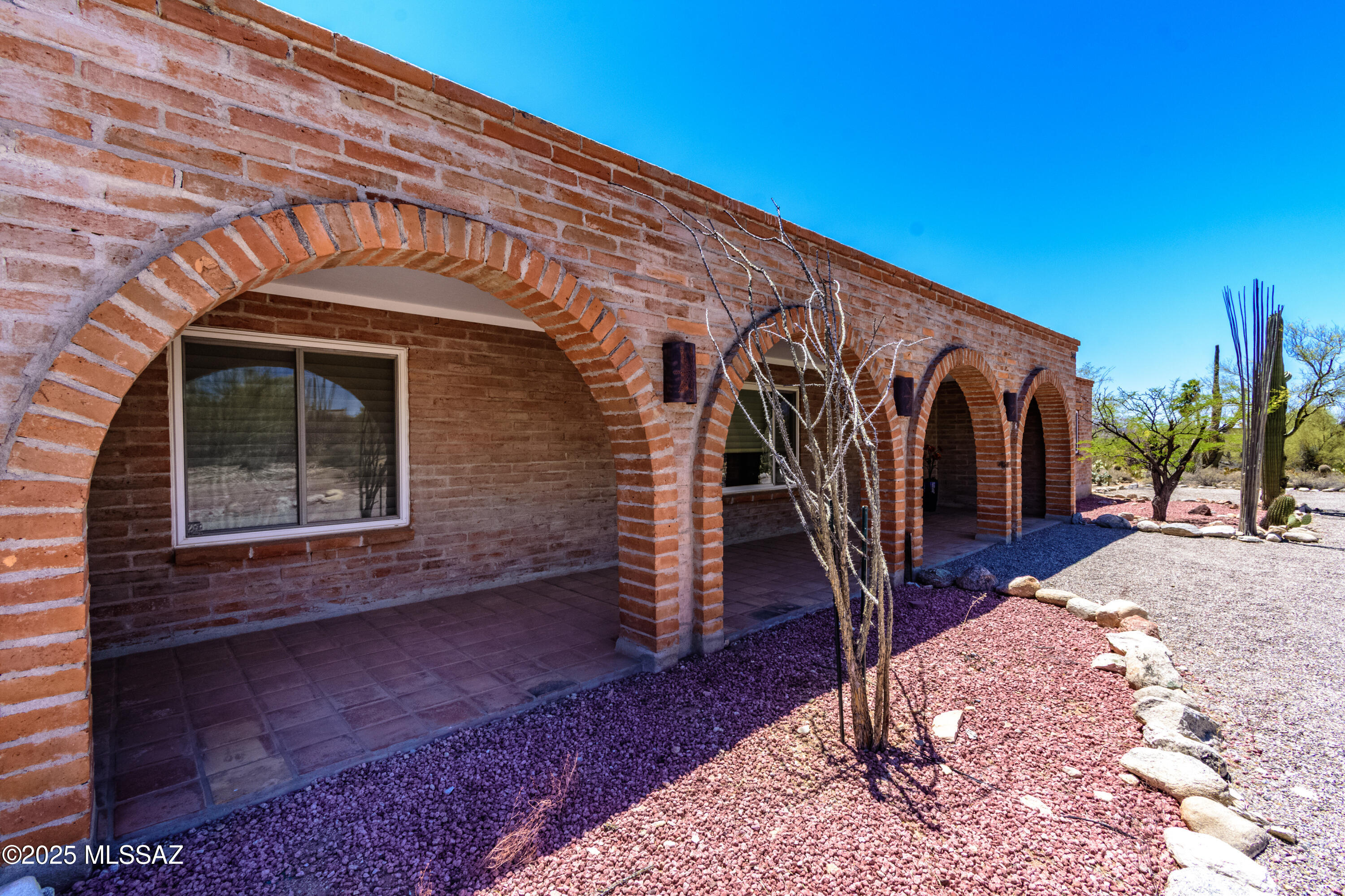1300 E Via Entrada