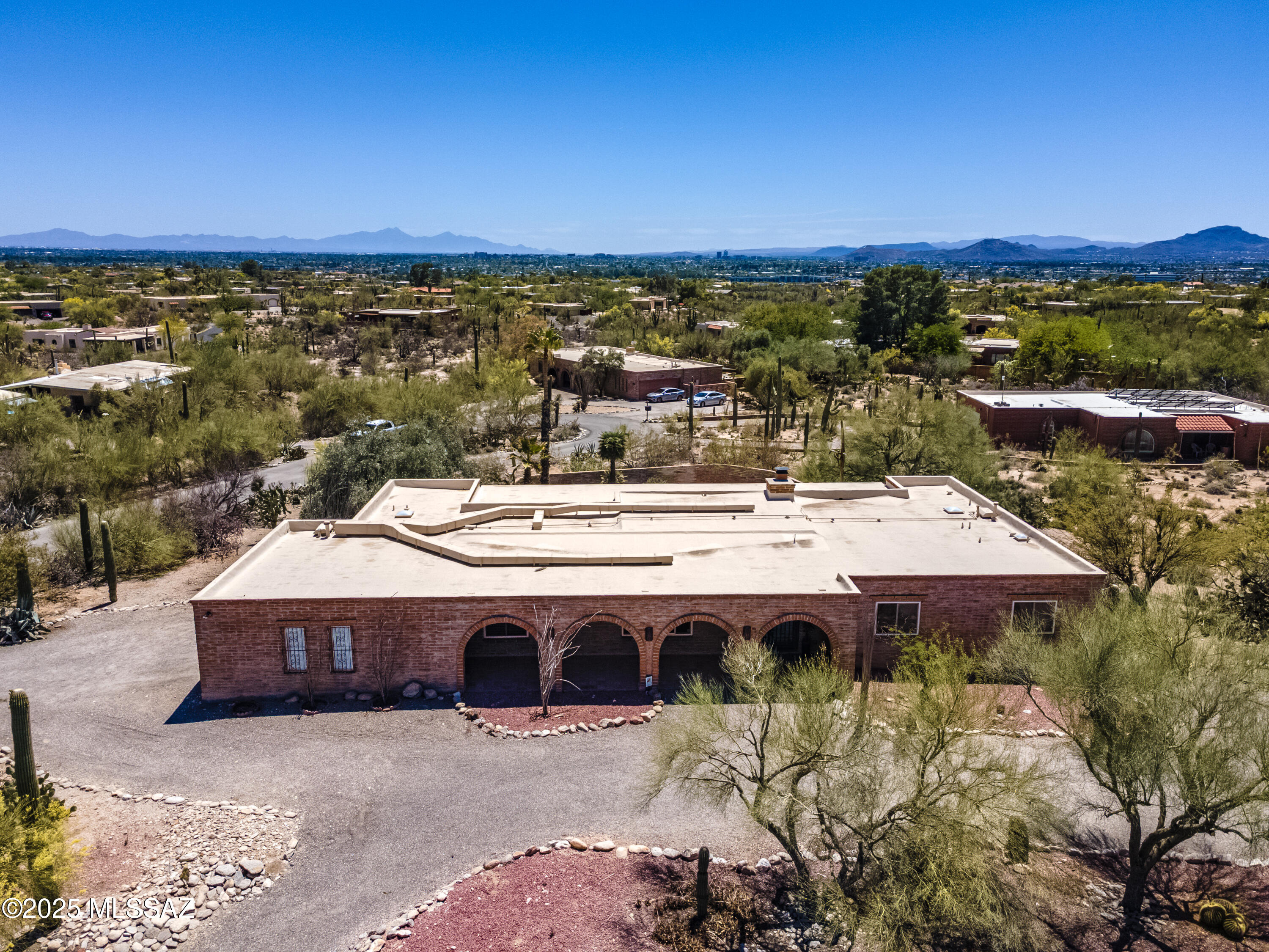 1300 E Via Entrada