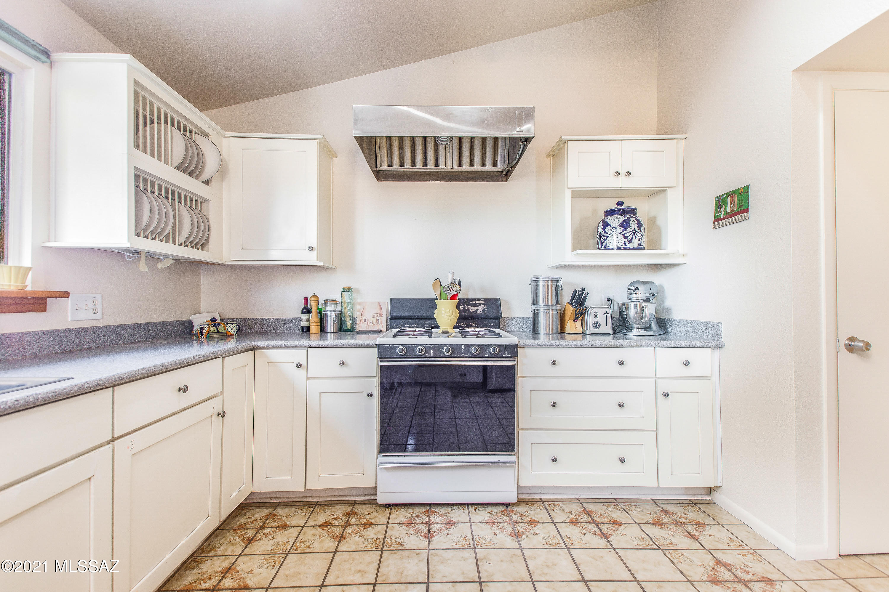 Bentley Place (1-9) - Residential