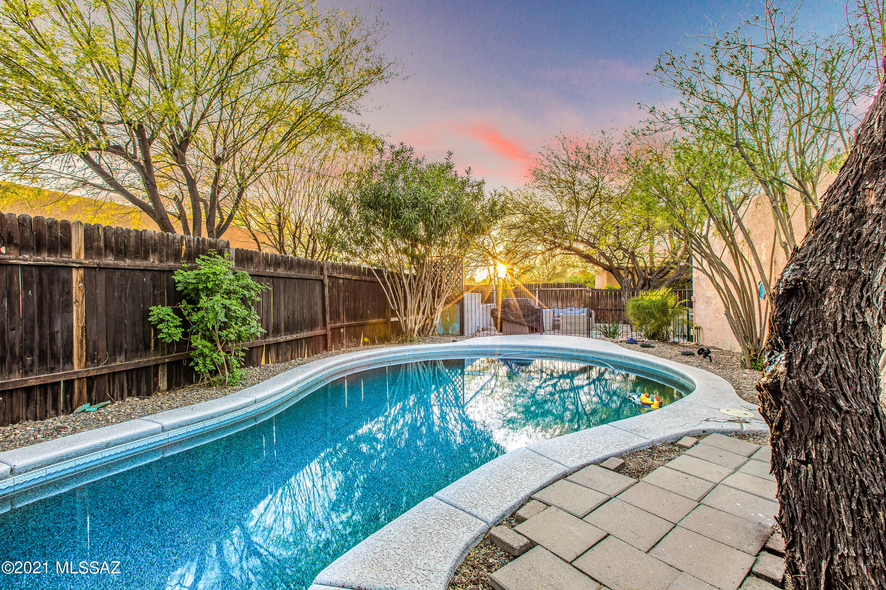 Bentley Place (1-9) - Residential
