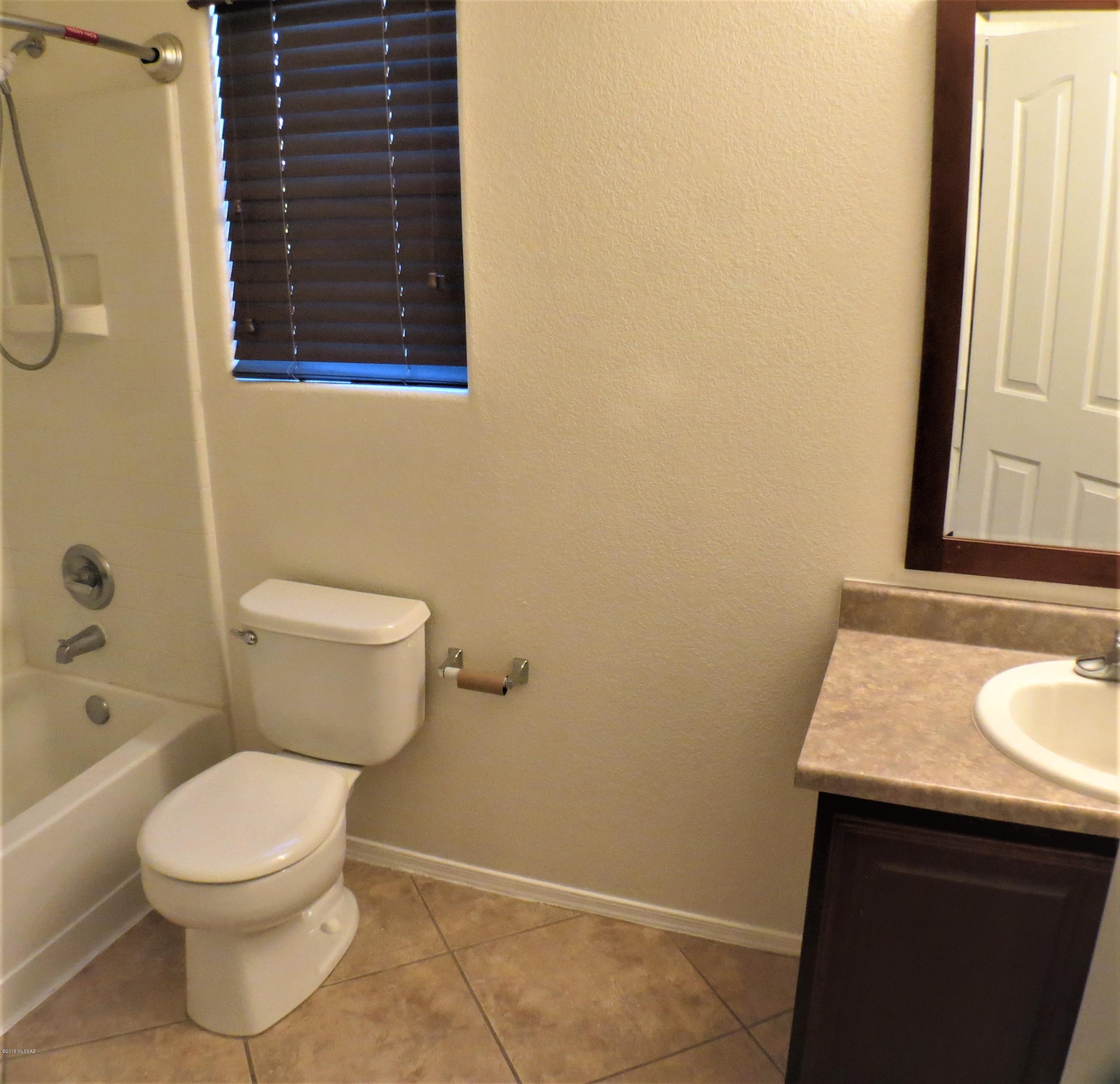 River Terrace (1-76) - Residential Lease