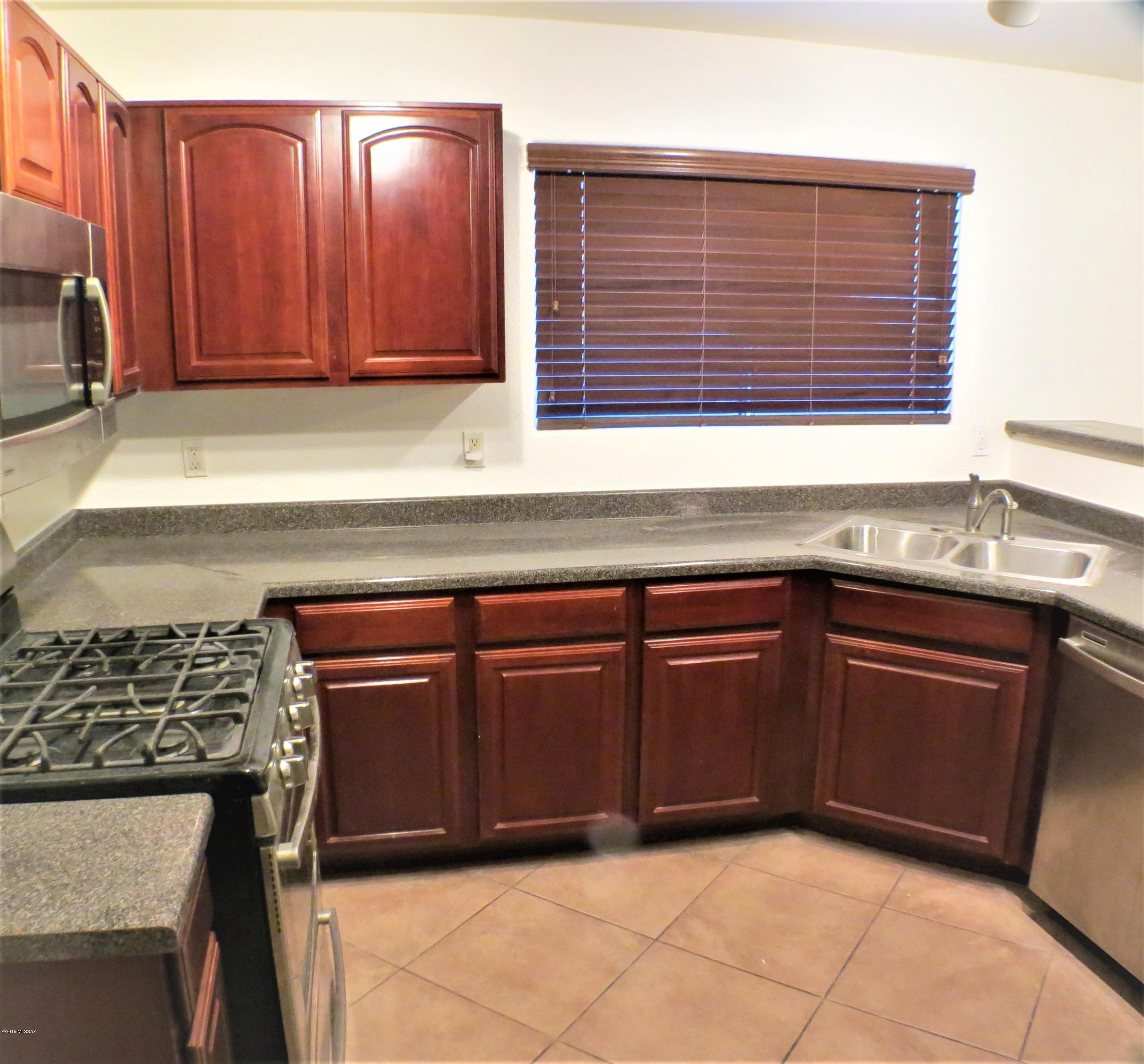 River Terrace (1-76) - Residential Lease