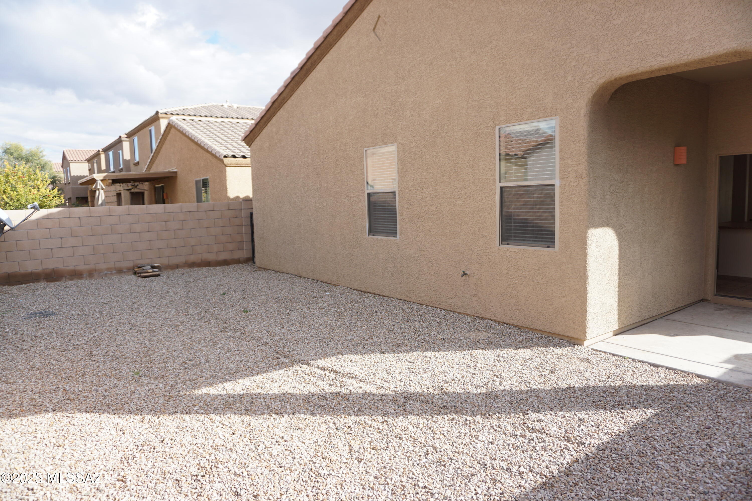 Riverside Crossing (1-133) - Residential Lease