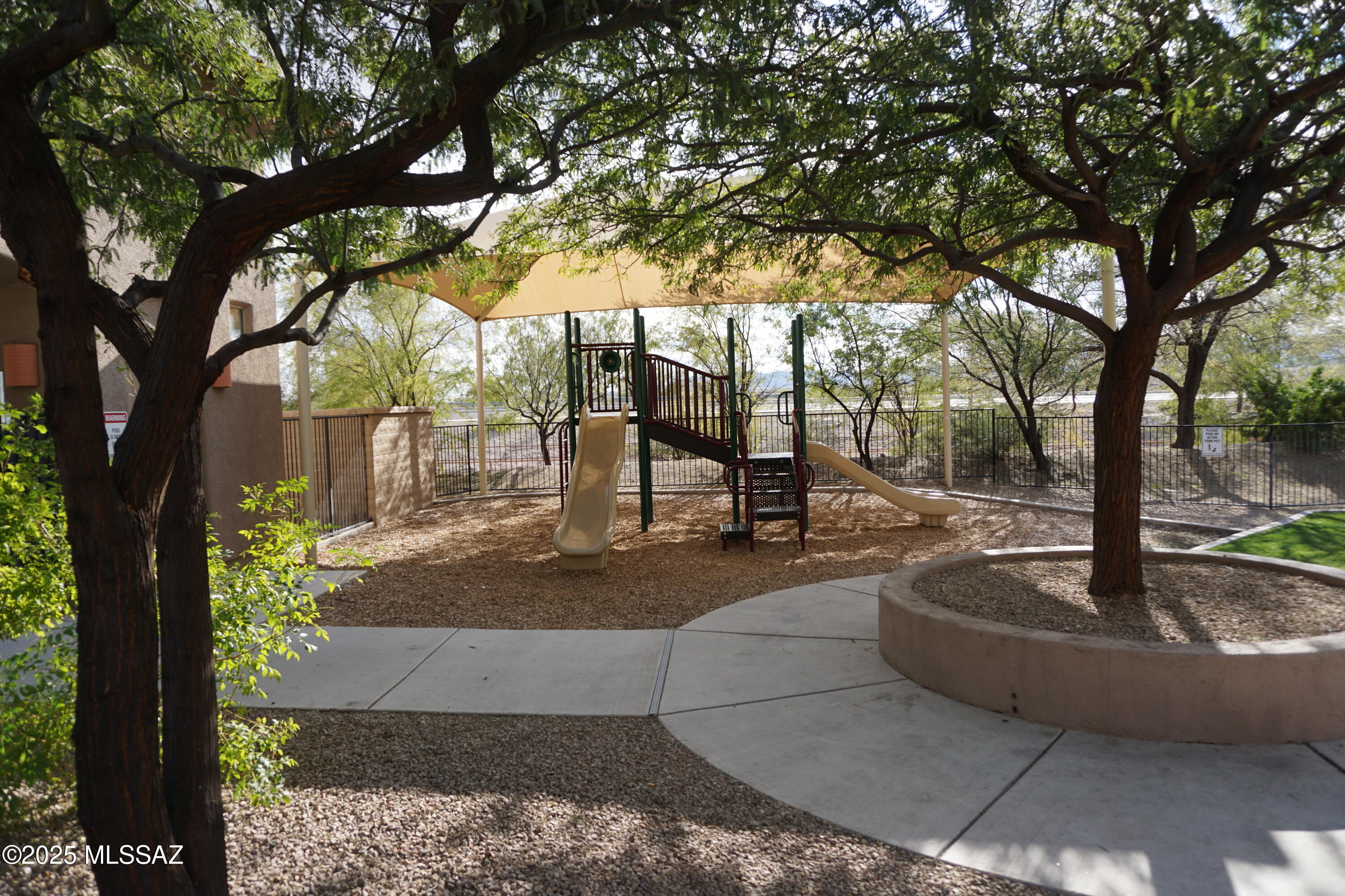 Riverside Crossing (1-133) - Residential Lease