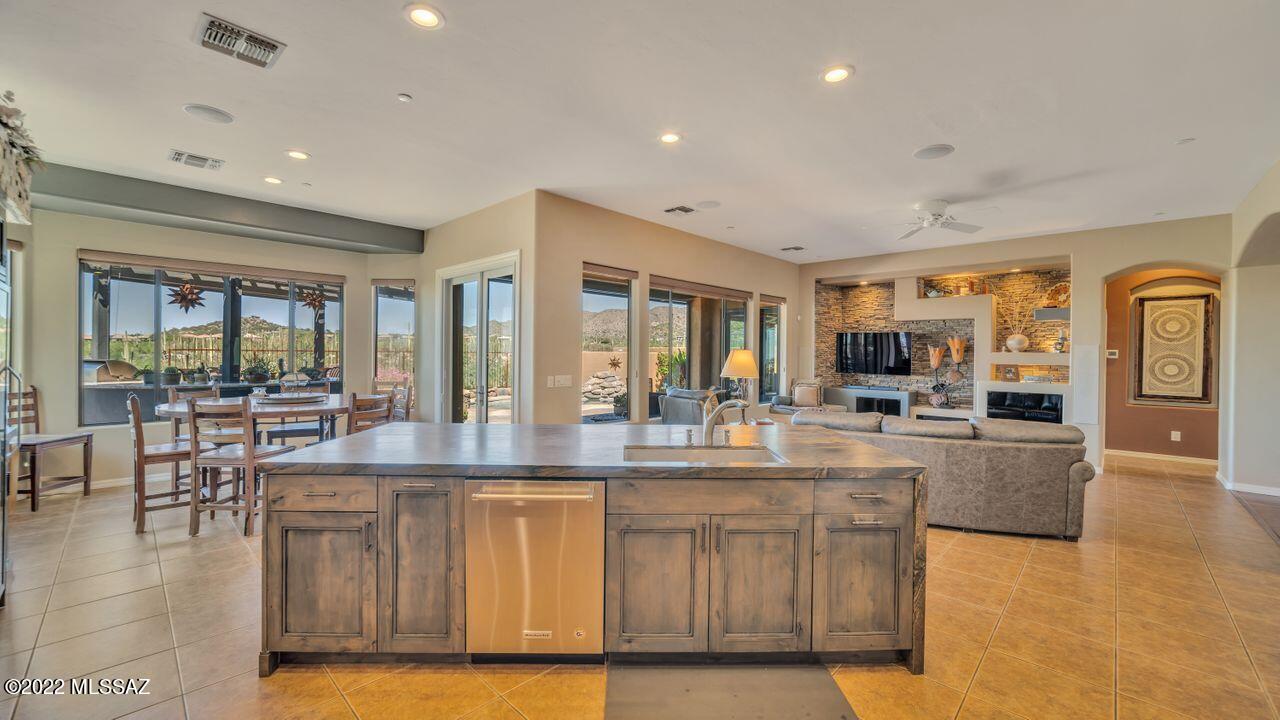 Bluffs at Dove Mountain Phase II - Residential