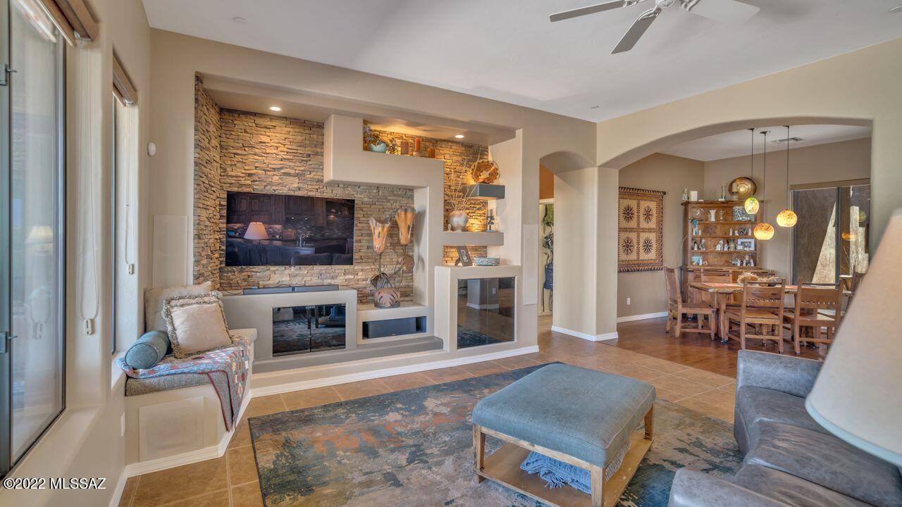Bluffs at Dove Mountain Phase II - Residential