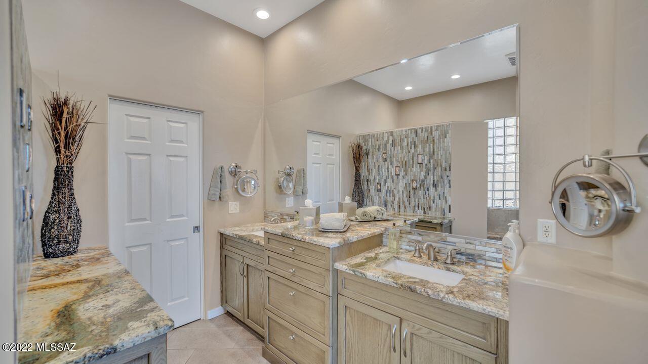Bluffs at Dove Mountain Phase II - Residential