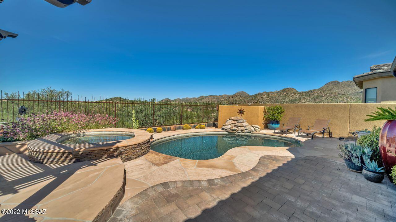 Bluffs at Dove Mountain Phase II - Residential