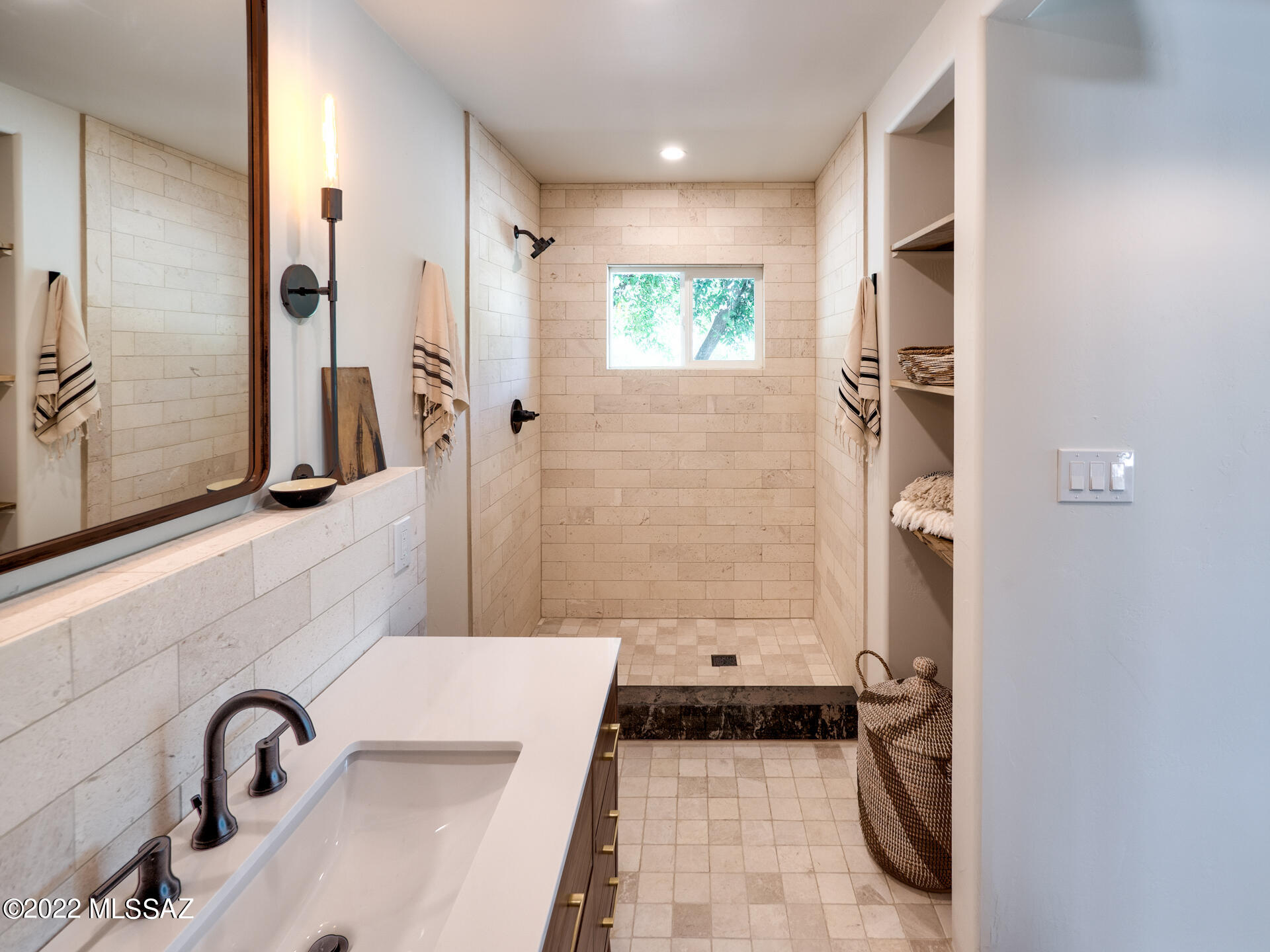 La Buena Vida Estates (1-37) - Residential