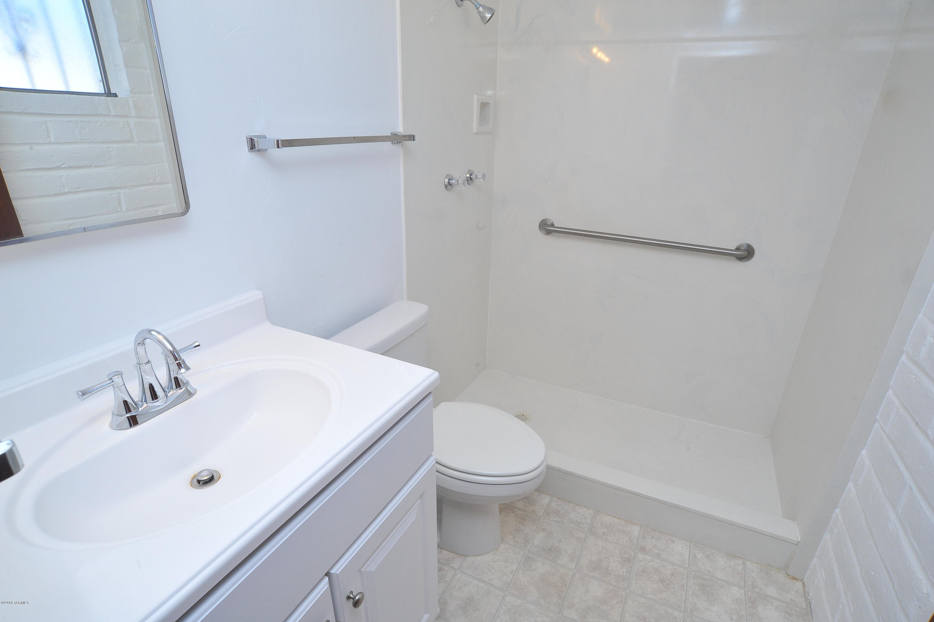 Kingston Knolls Terrace - Residential