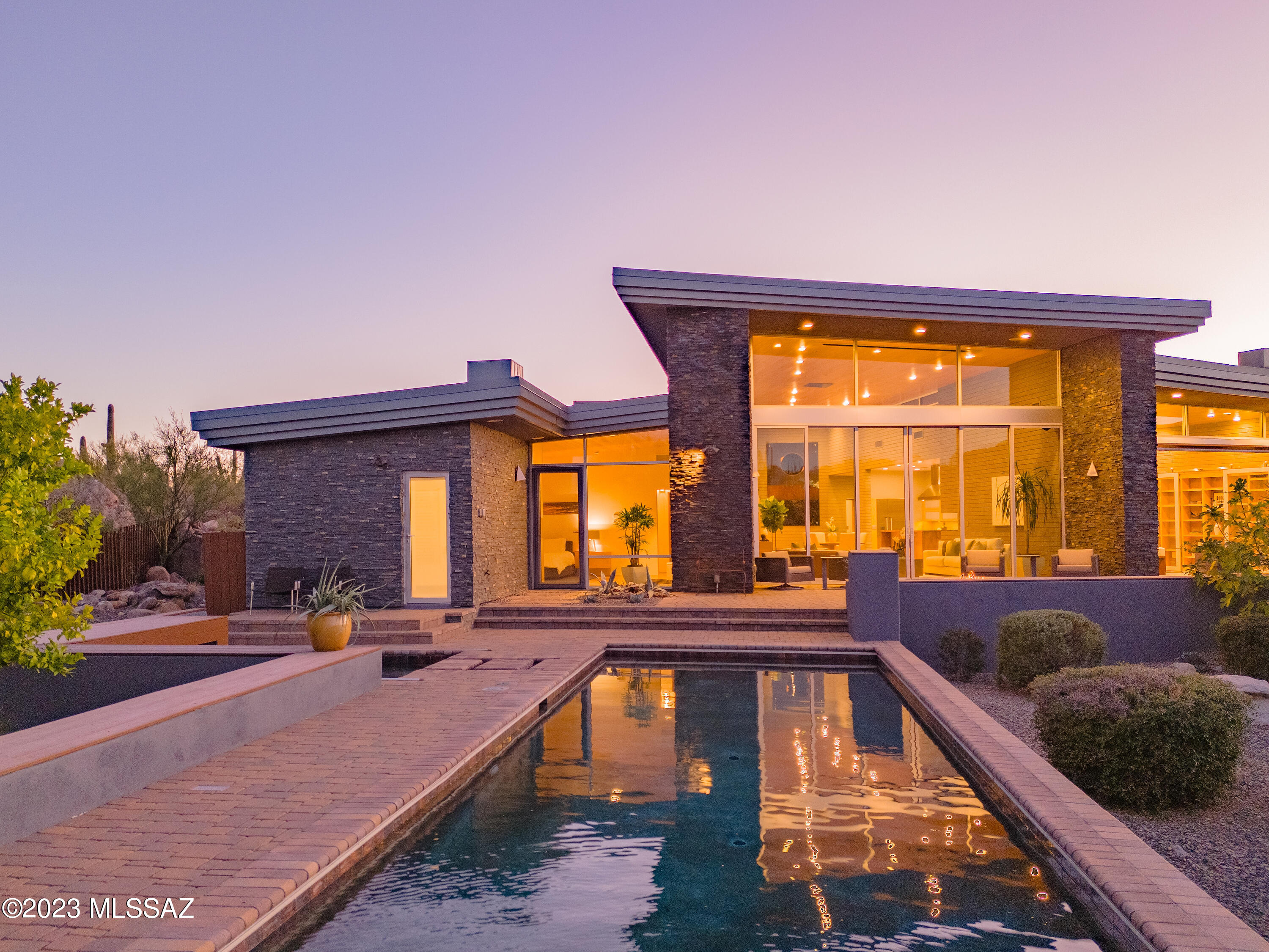 1370 Tortolita Mountain Circle