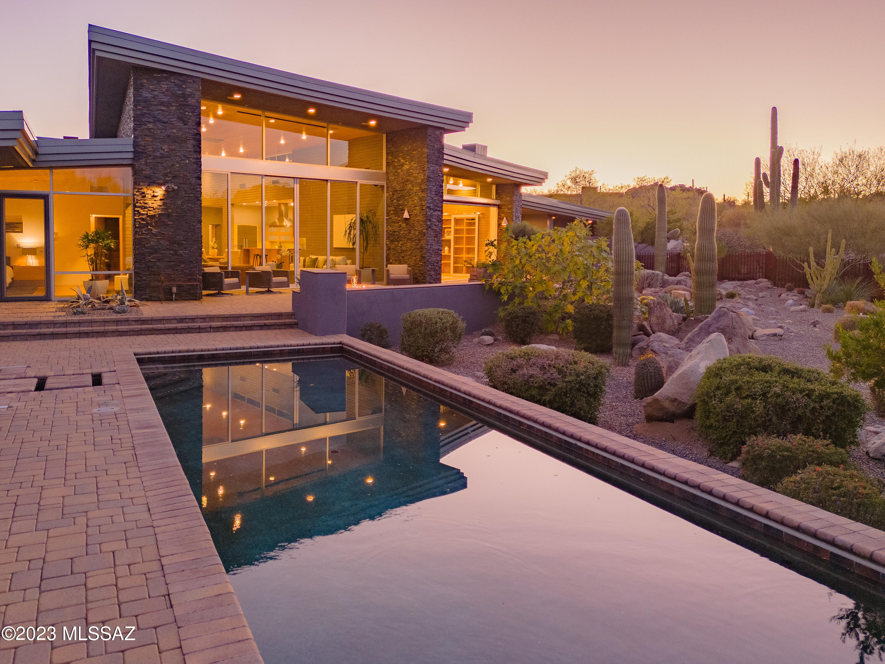 1370 Tortolita Mountain Circle