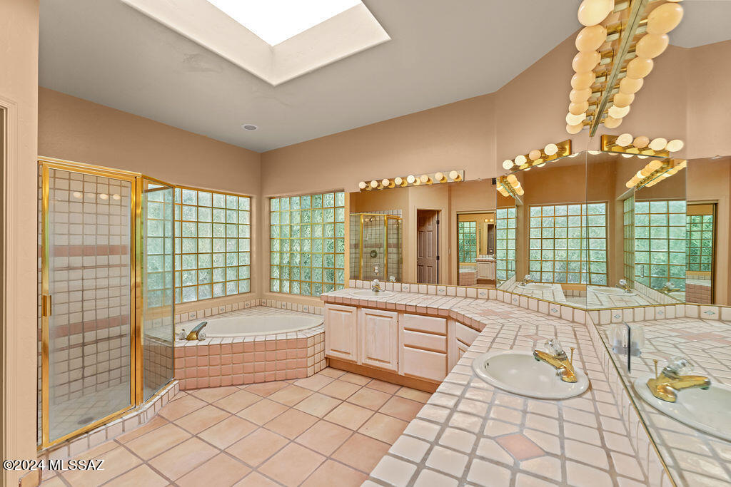 Ventana Creek (1-18) - Residential