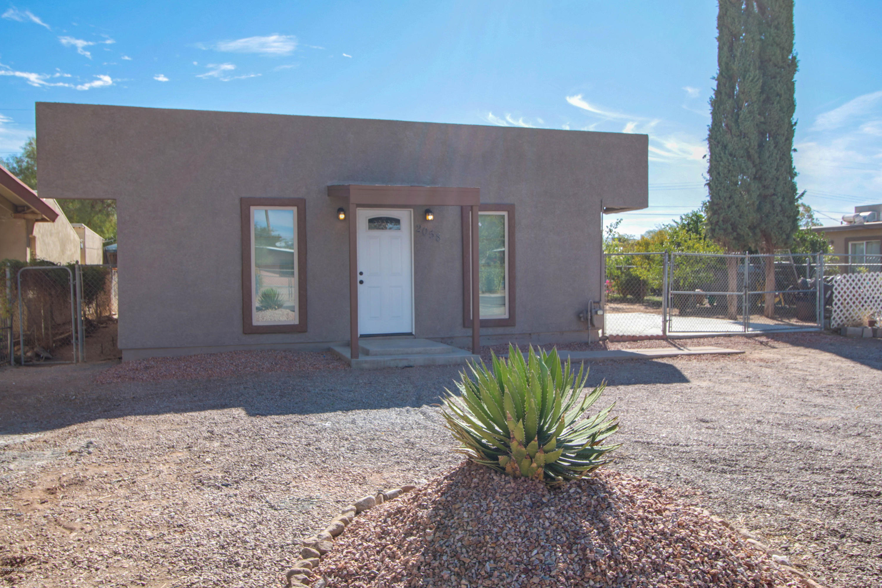 Pueblo Gardens - Residential
