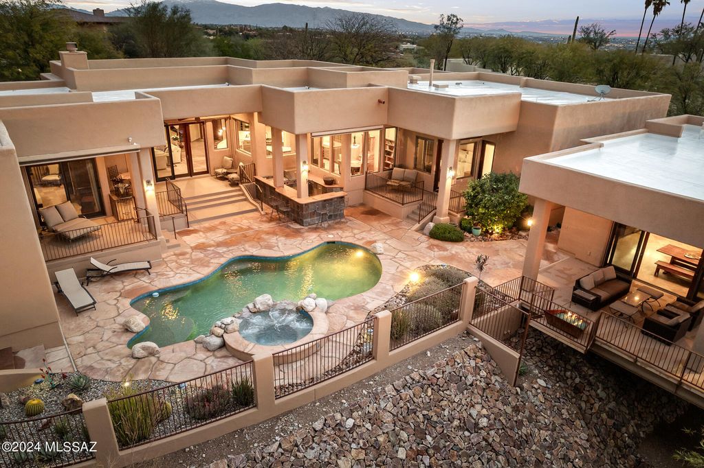 5261 N Corte Casa Del Sol

                                                                             Tucson                                

                                    , AZ - $2,896,000