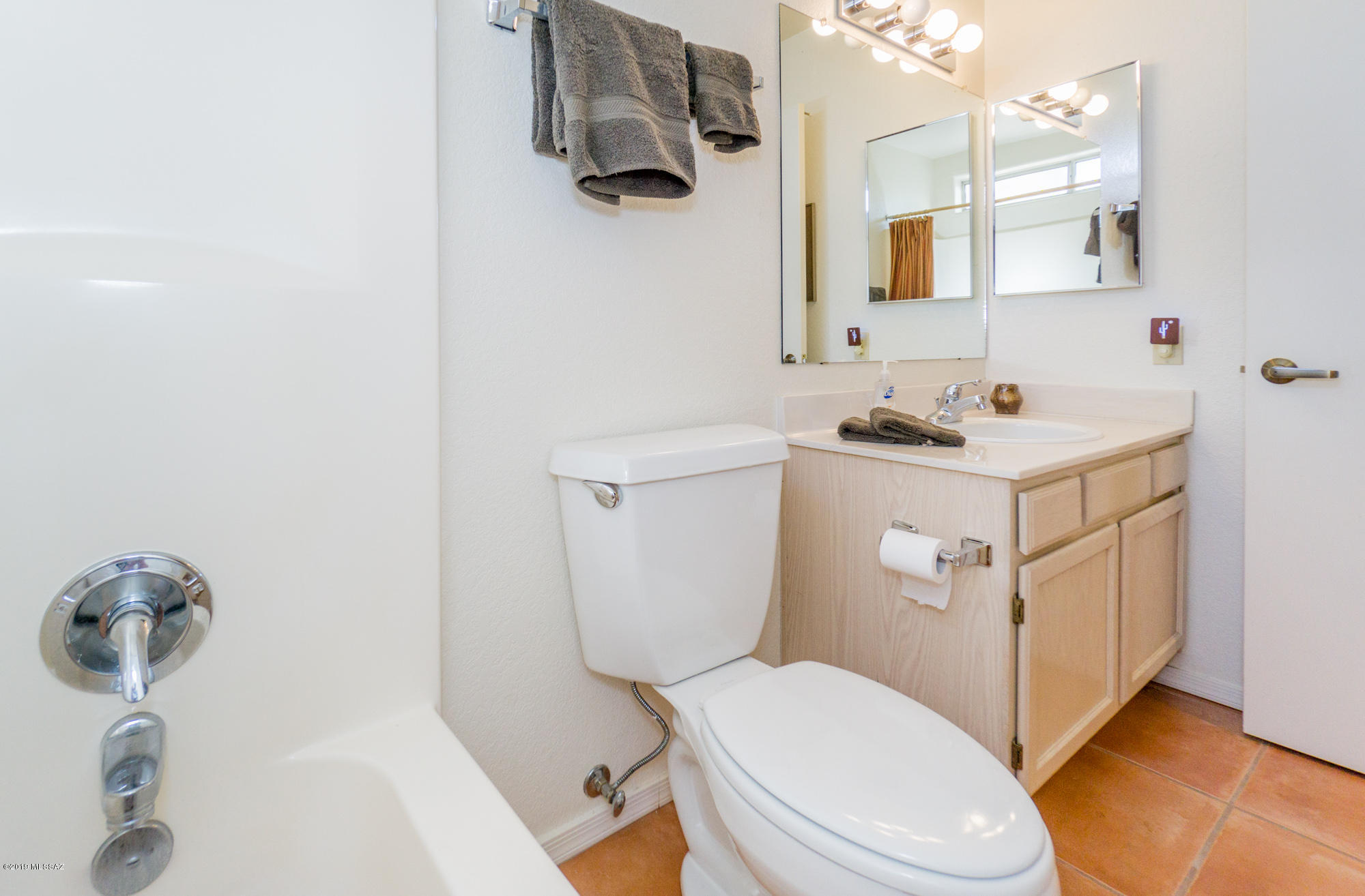 San Ignacio Heights (93-135) - Residential