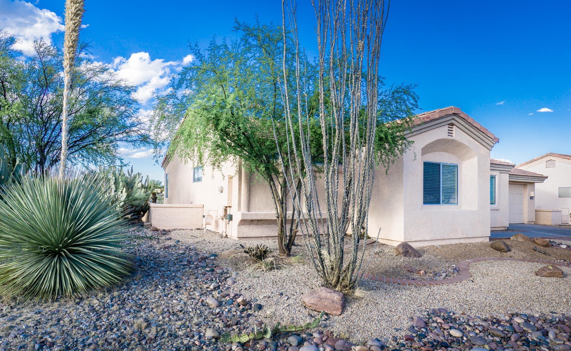 San Ignacio Heights (93-135) - Residential